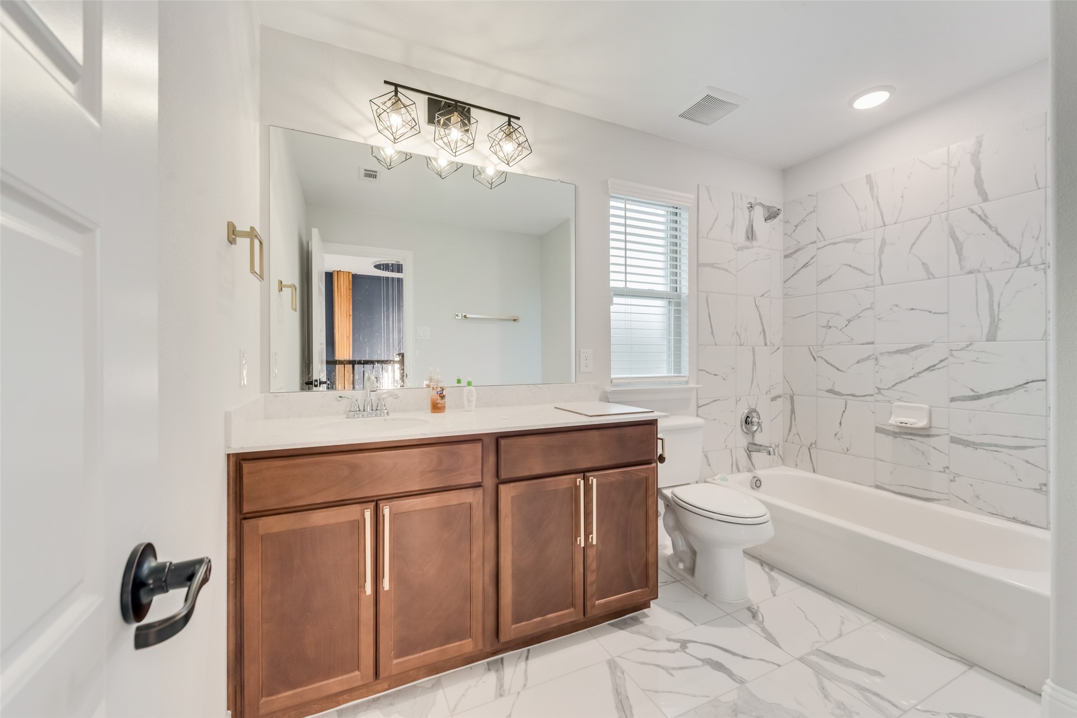 2900 Evergreen Trail