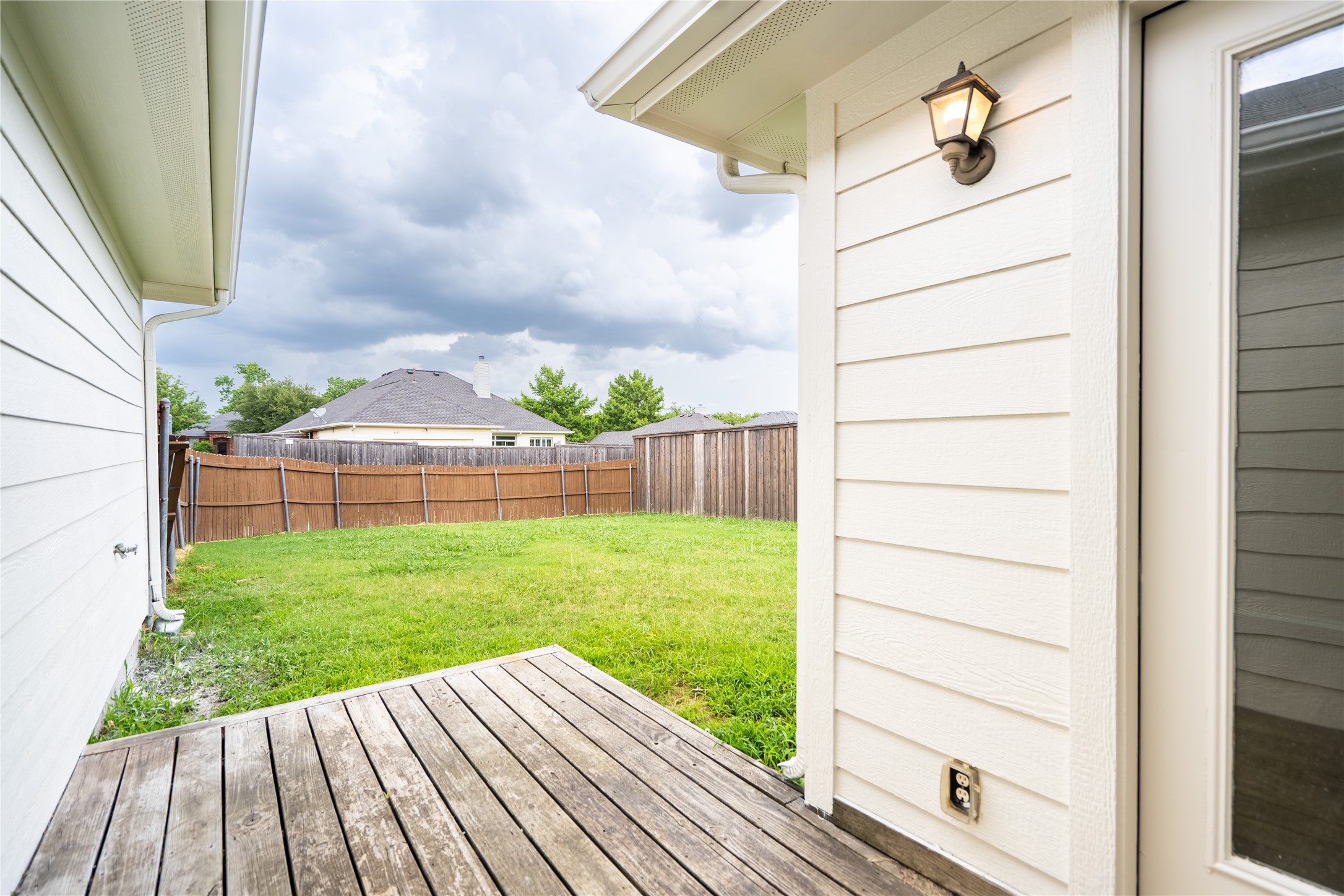 3696 Chestnut Trail