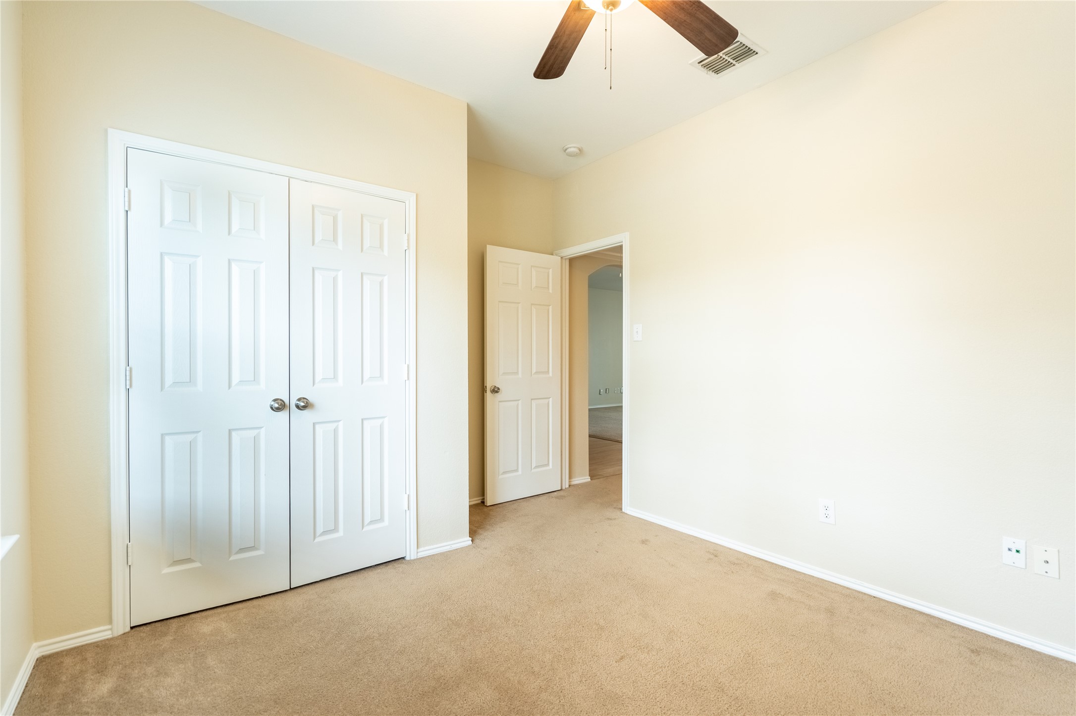 3696 Chestnut Trail