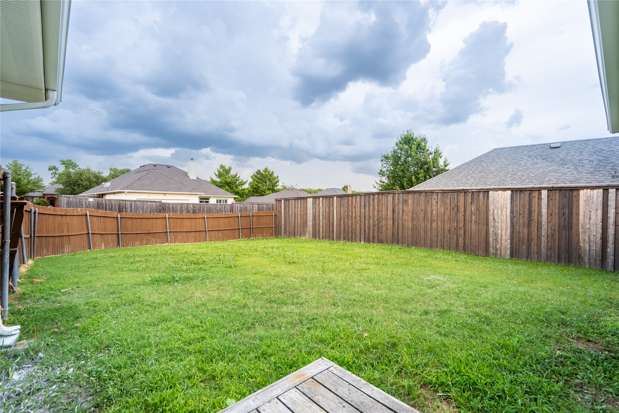 3696 Chestnut Trail