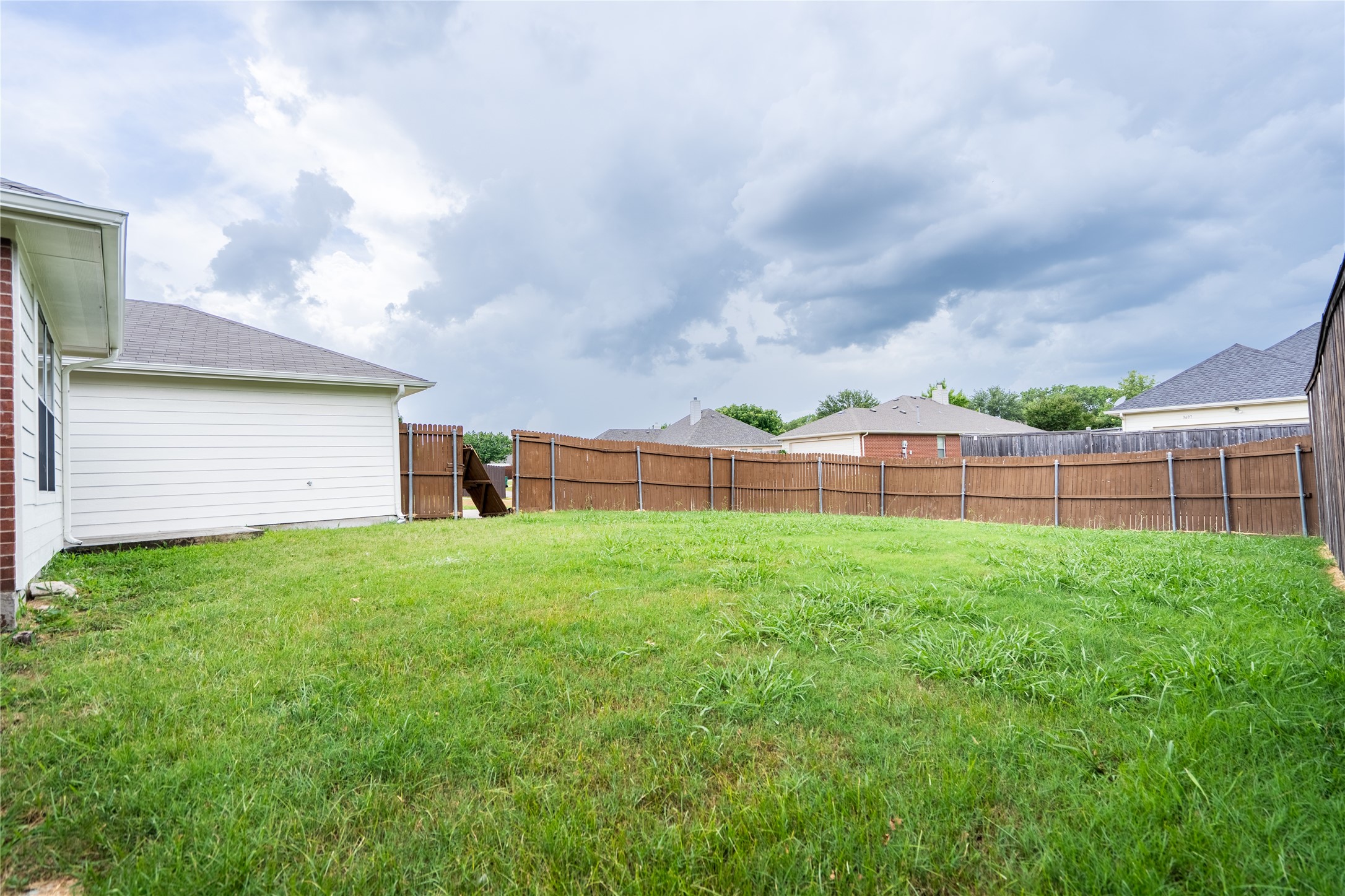 3696 Chestnut Trail
