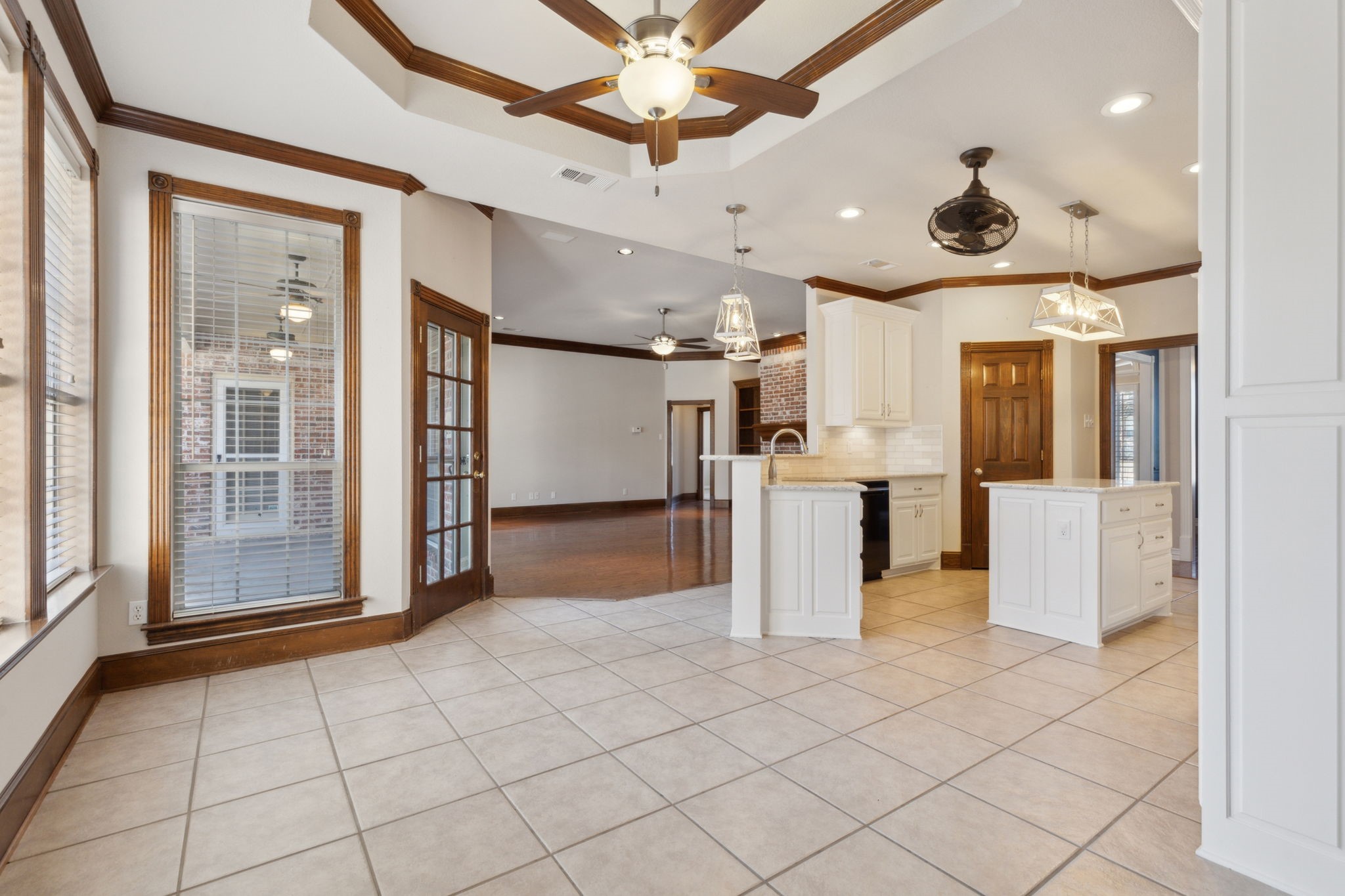155 Willowcrest