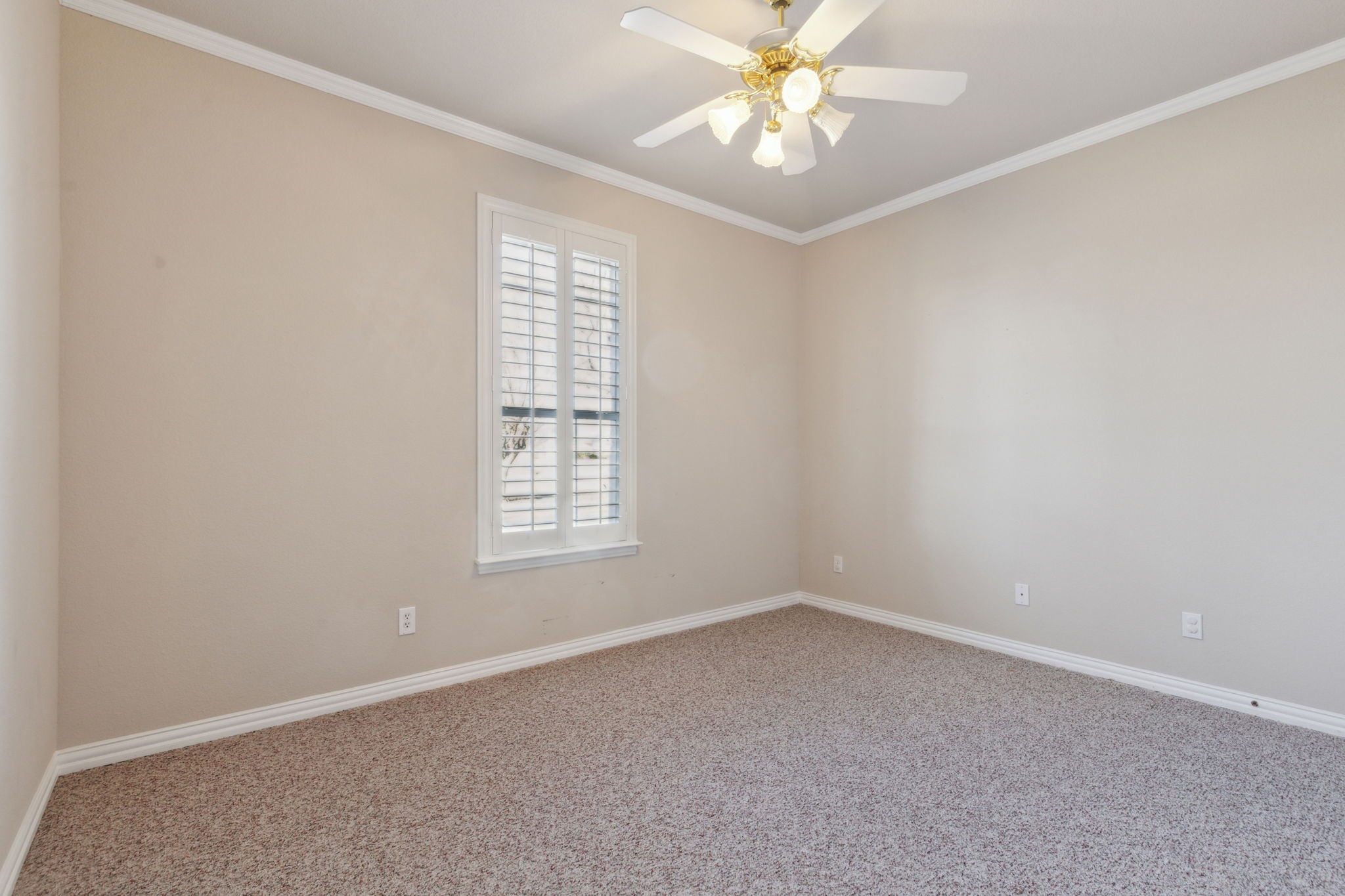 155 Willowcrest