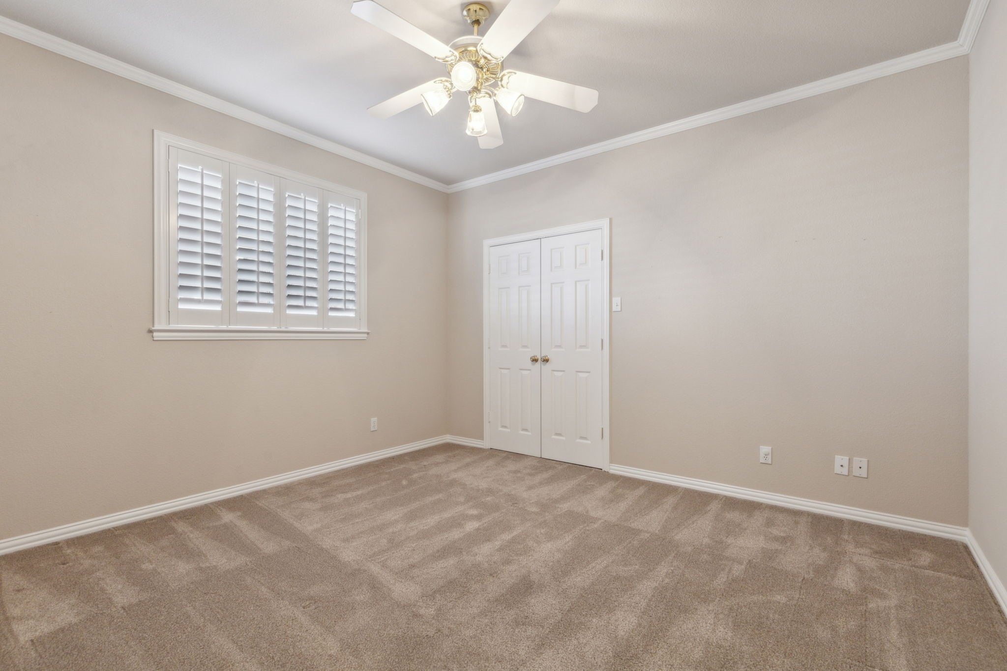 155 Willowcrest