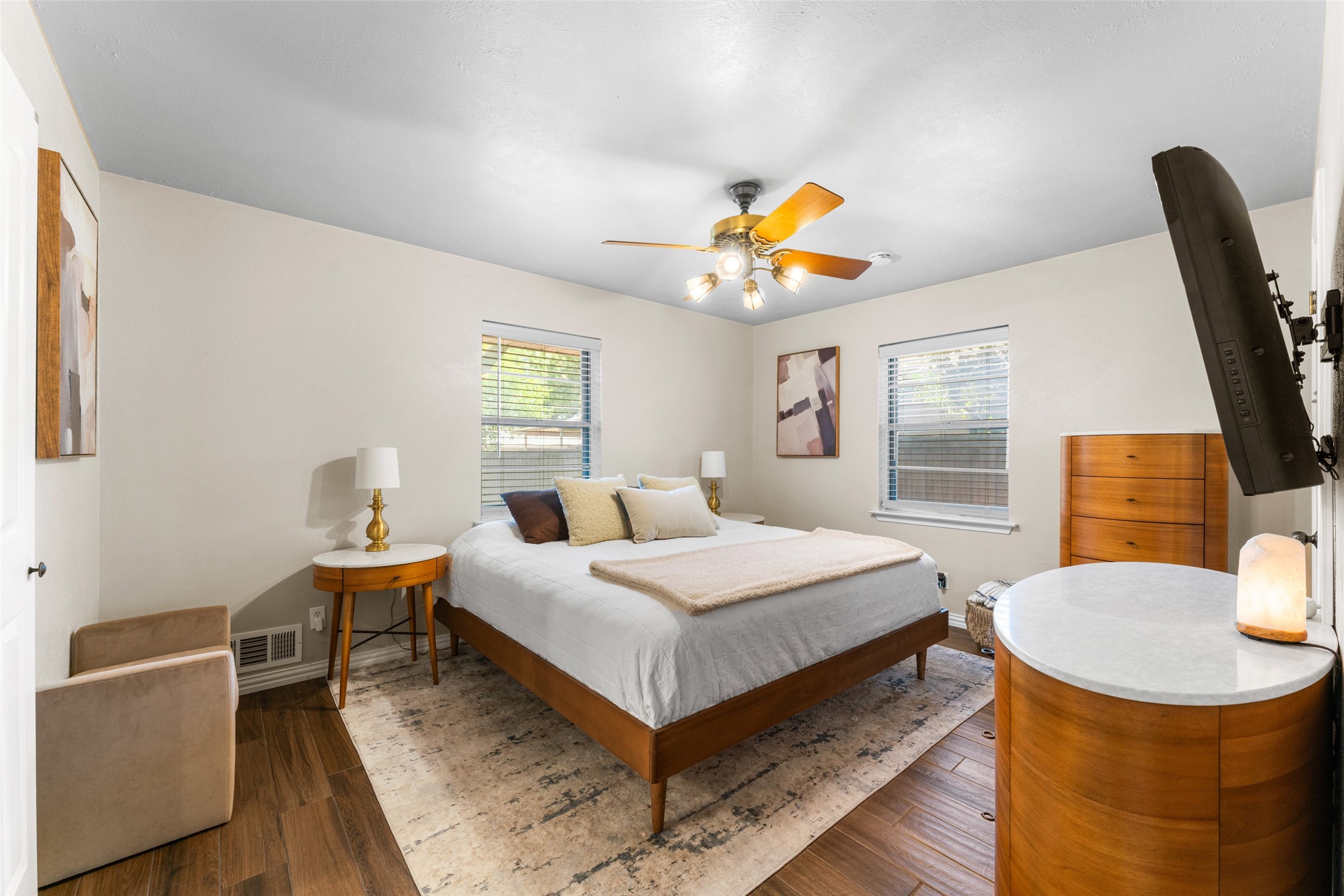 2118 Lansdowne Drive