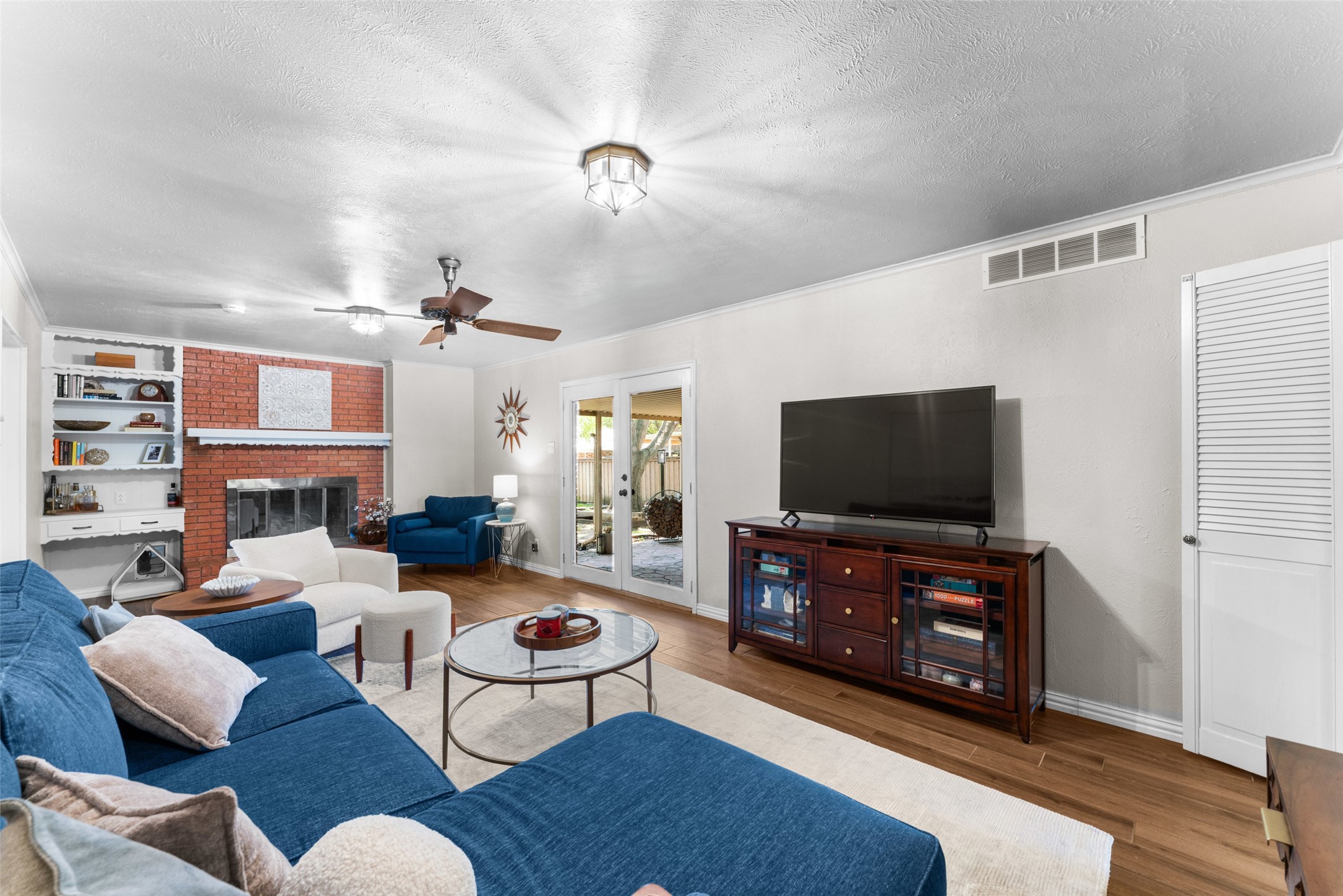 2118 Lansdowne Drive