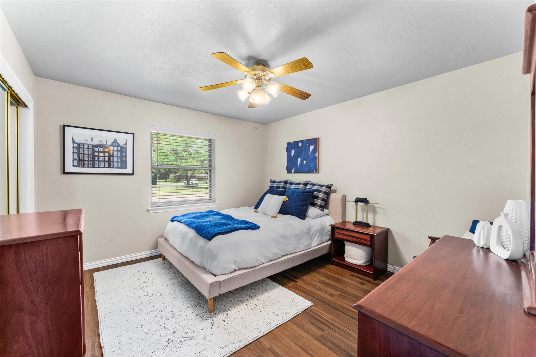 2118 Lansdowne Drive