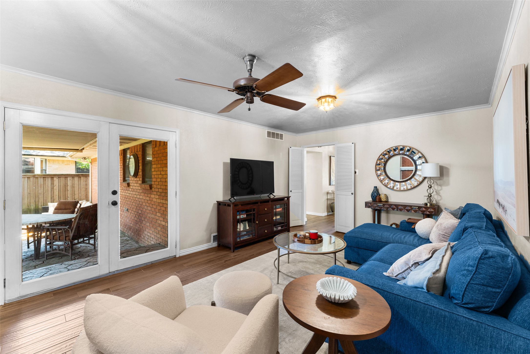 2118 Lansdowne Drive