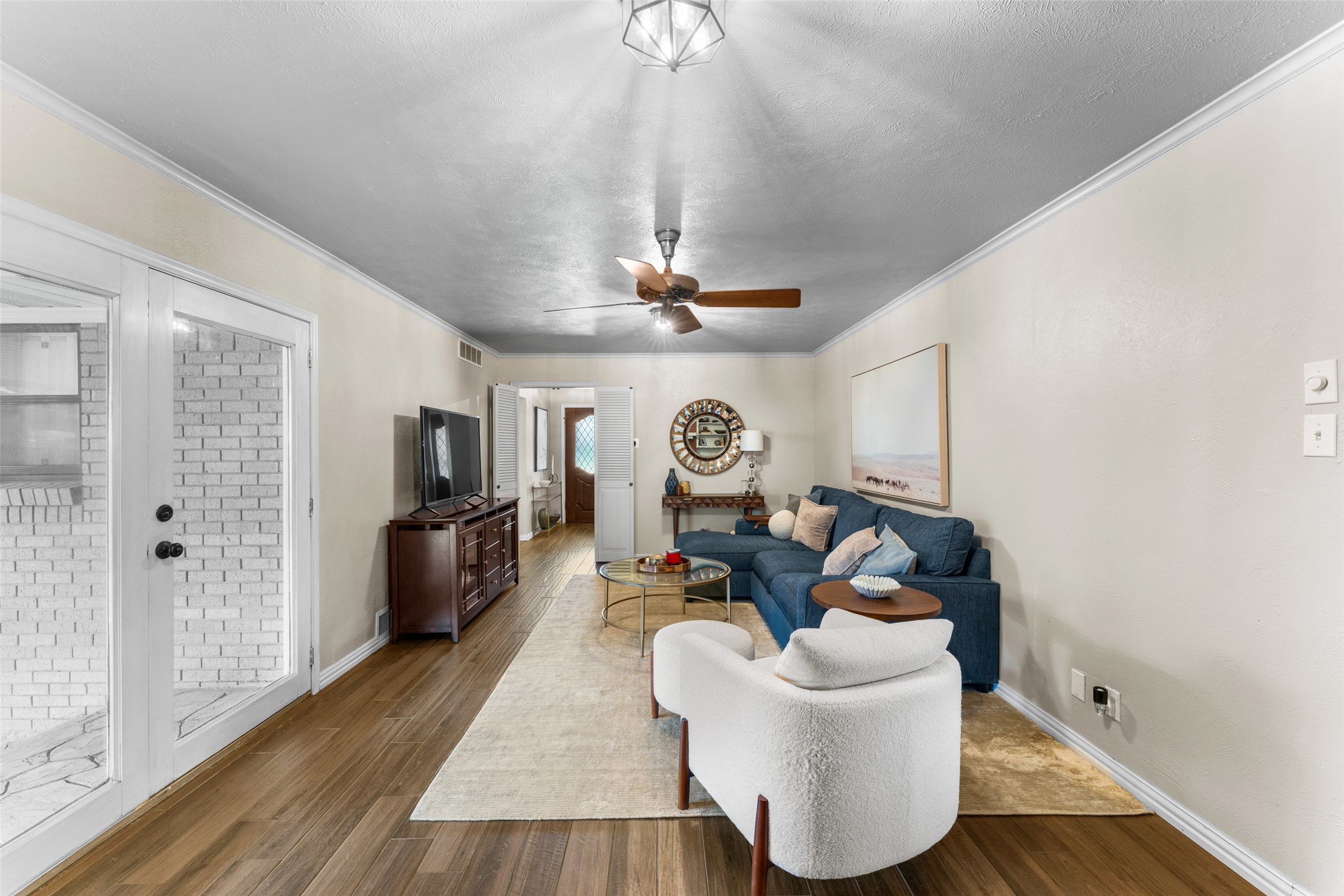 2118 Lansdowne Drive