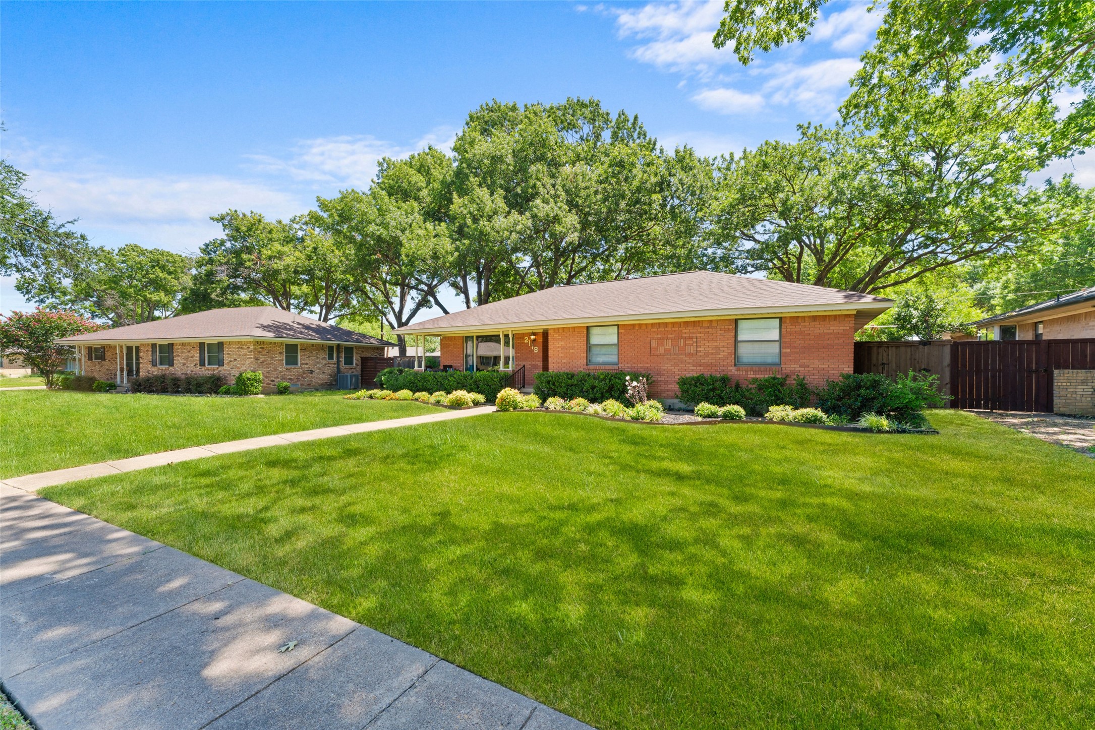 2118 Lansdowne Drive