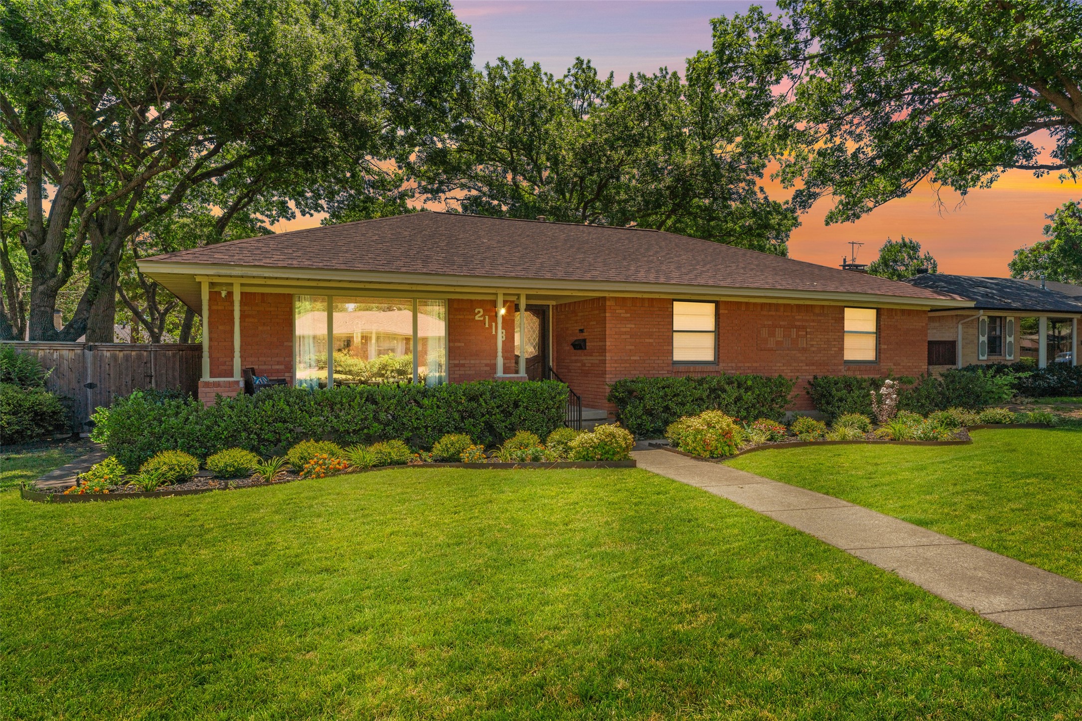 2118 Lansdowne Drive