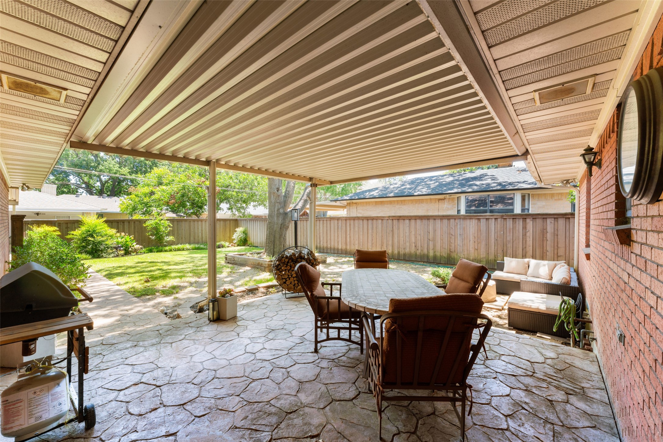 2118 Lansdowne Drive