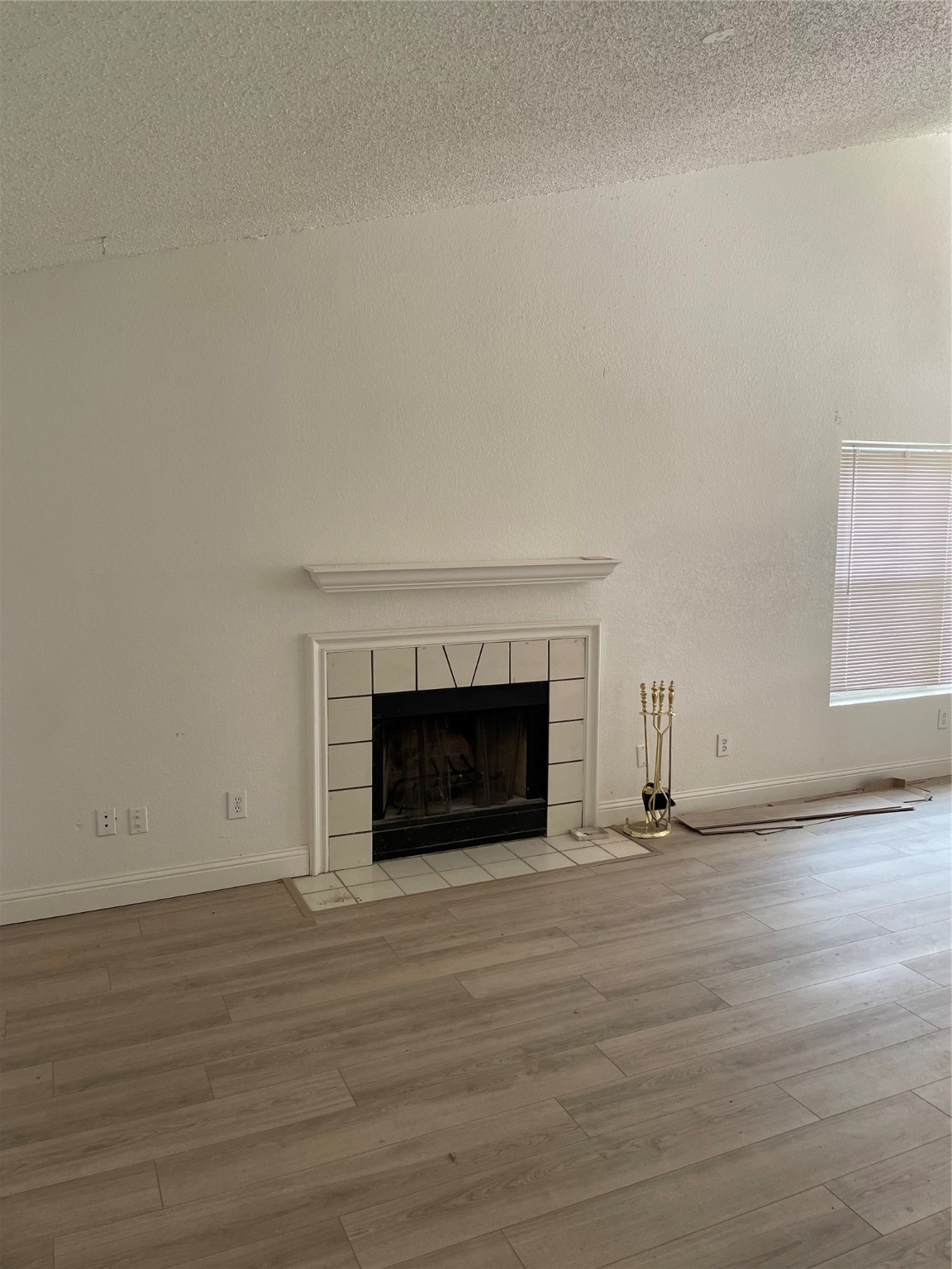 923 Brae Loch Drive