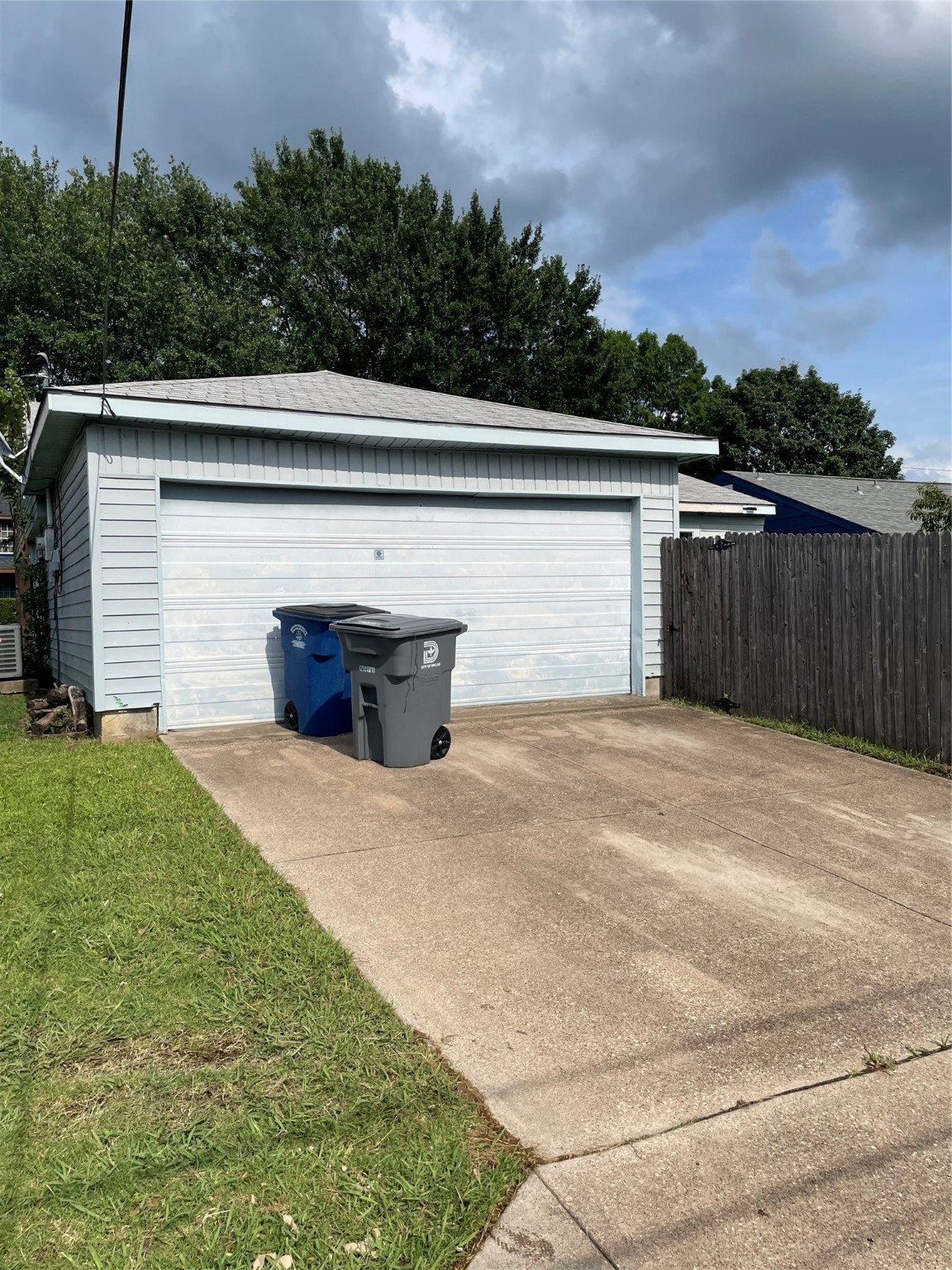 923 Brae Loch Drive