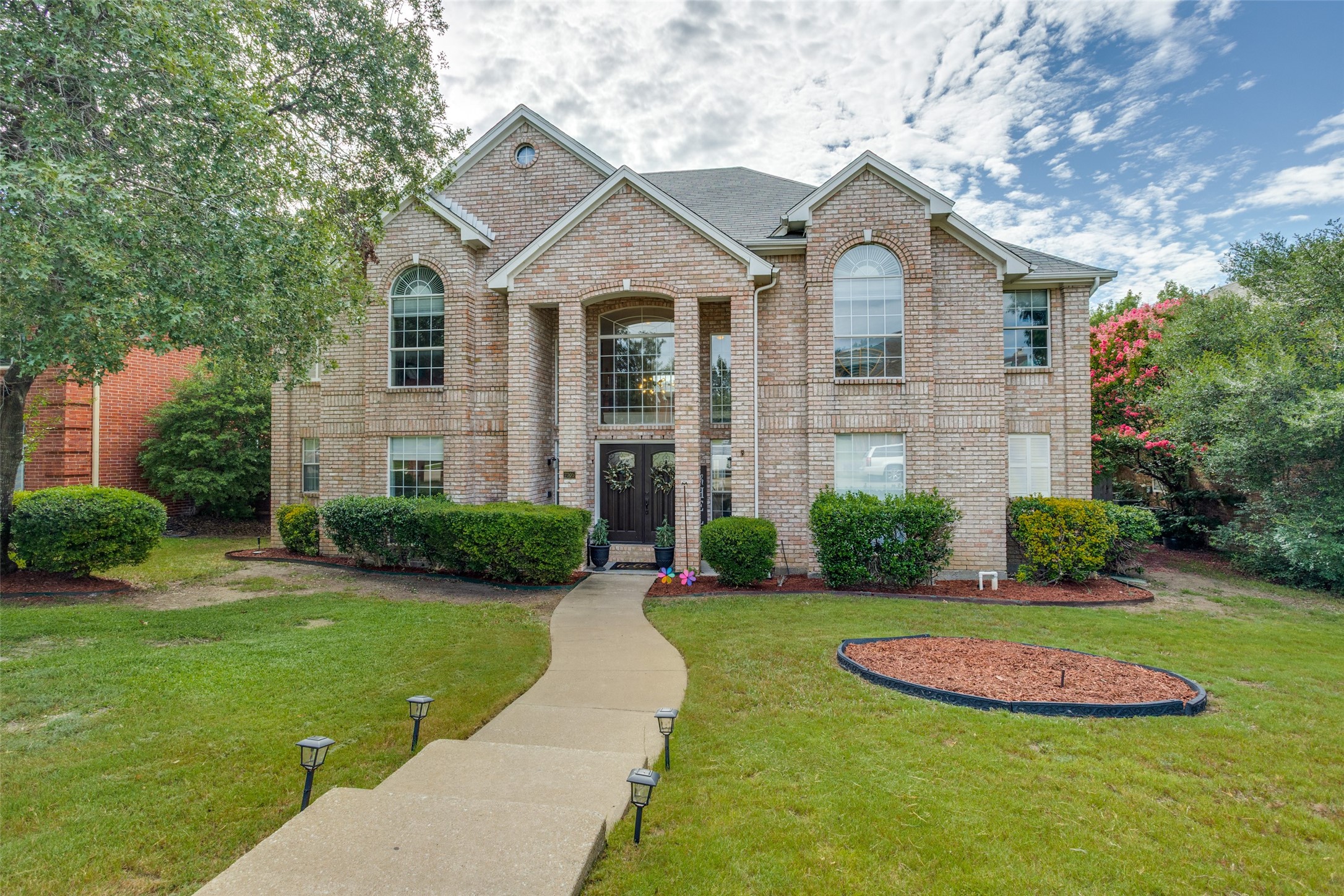 7305 Royal Crest Lane