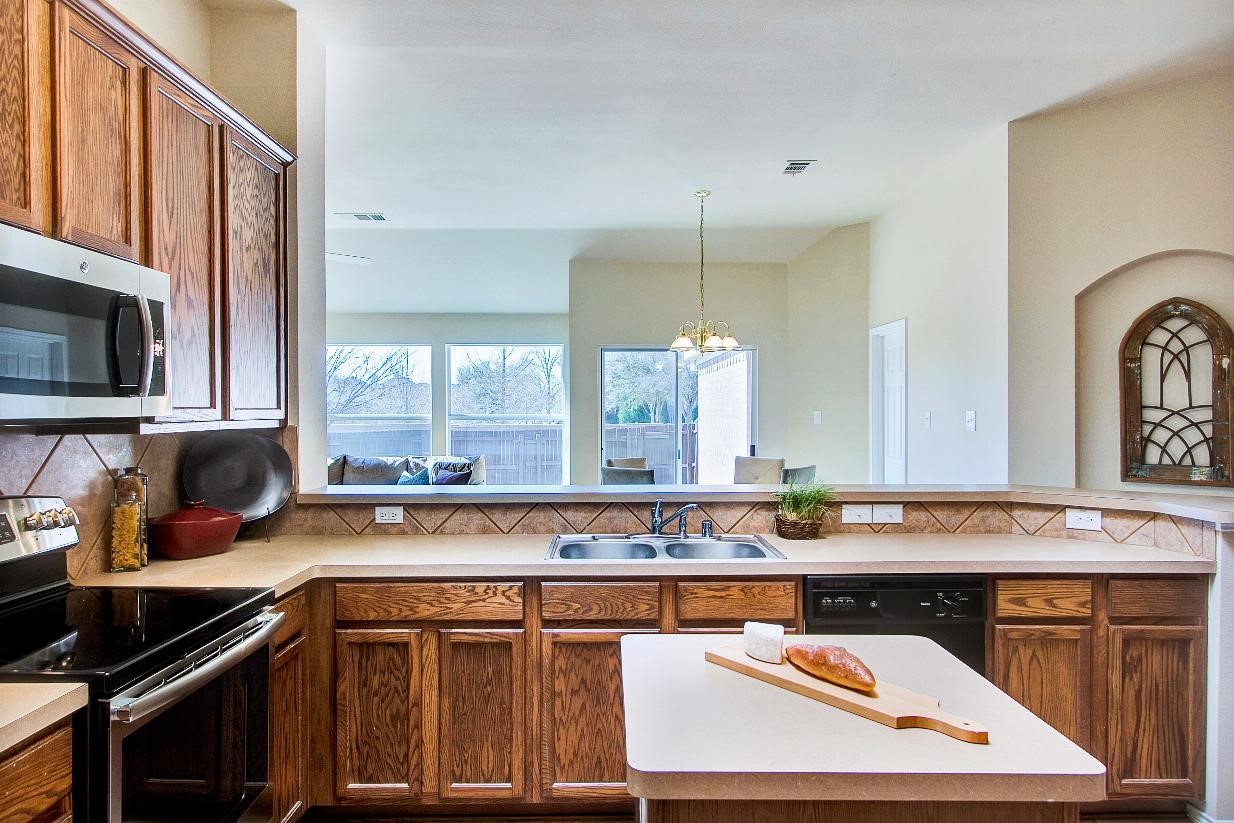 3108 Avery Lane