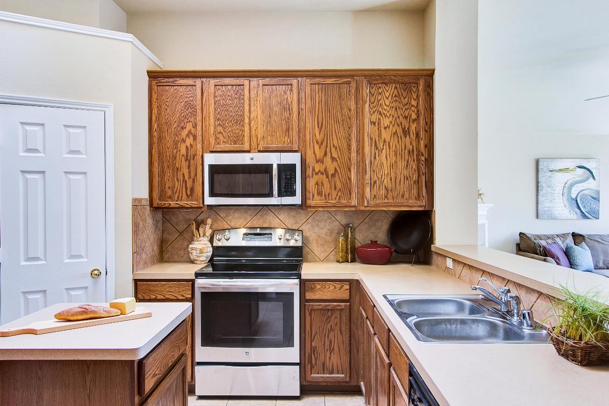 3108 Avery Lane