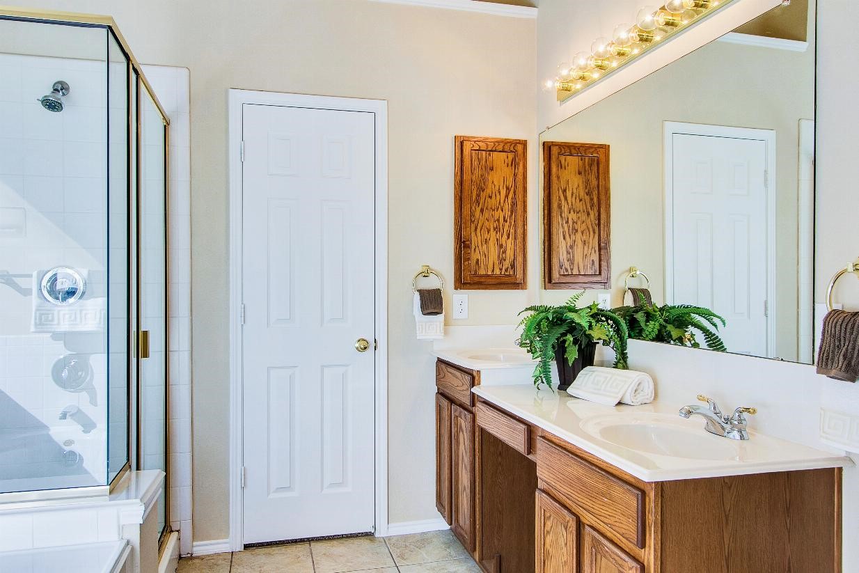 3108 Avery Lane