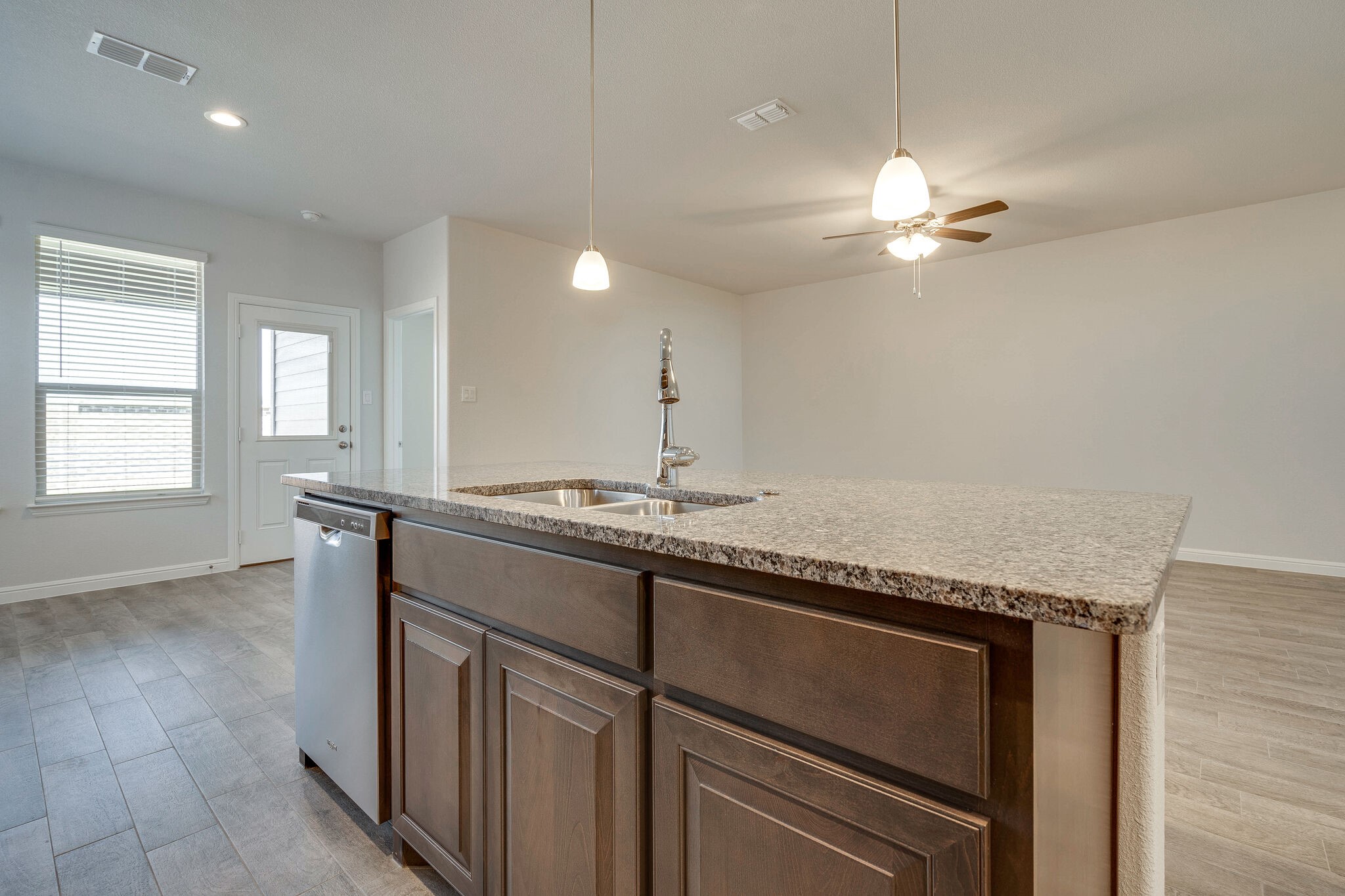 1441 Archway Court
