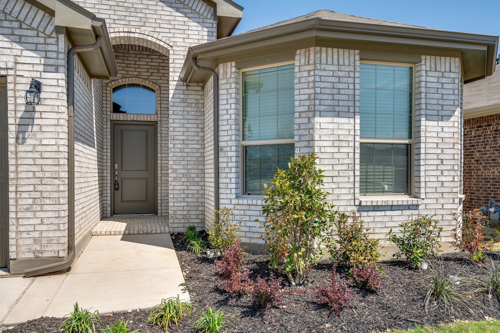 1441 Archway Court