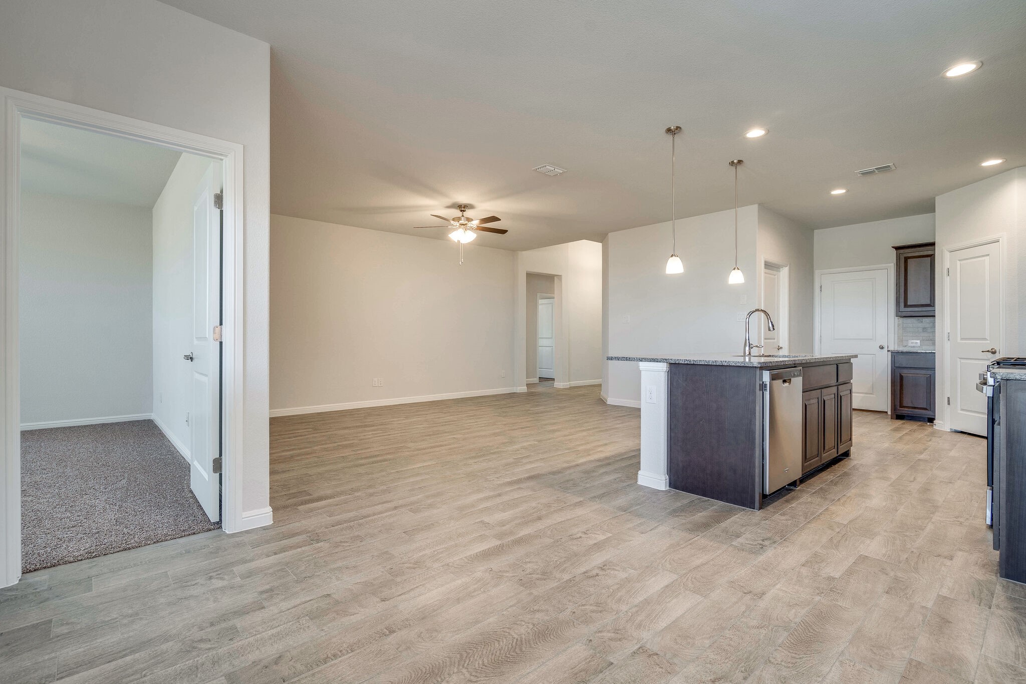 1441 Archway Court