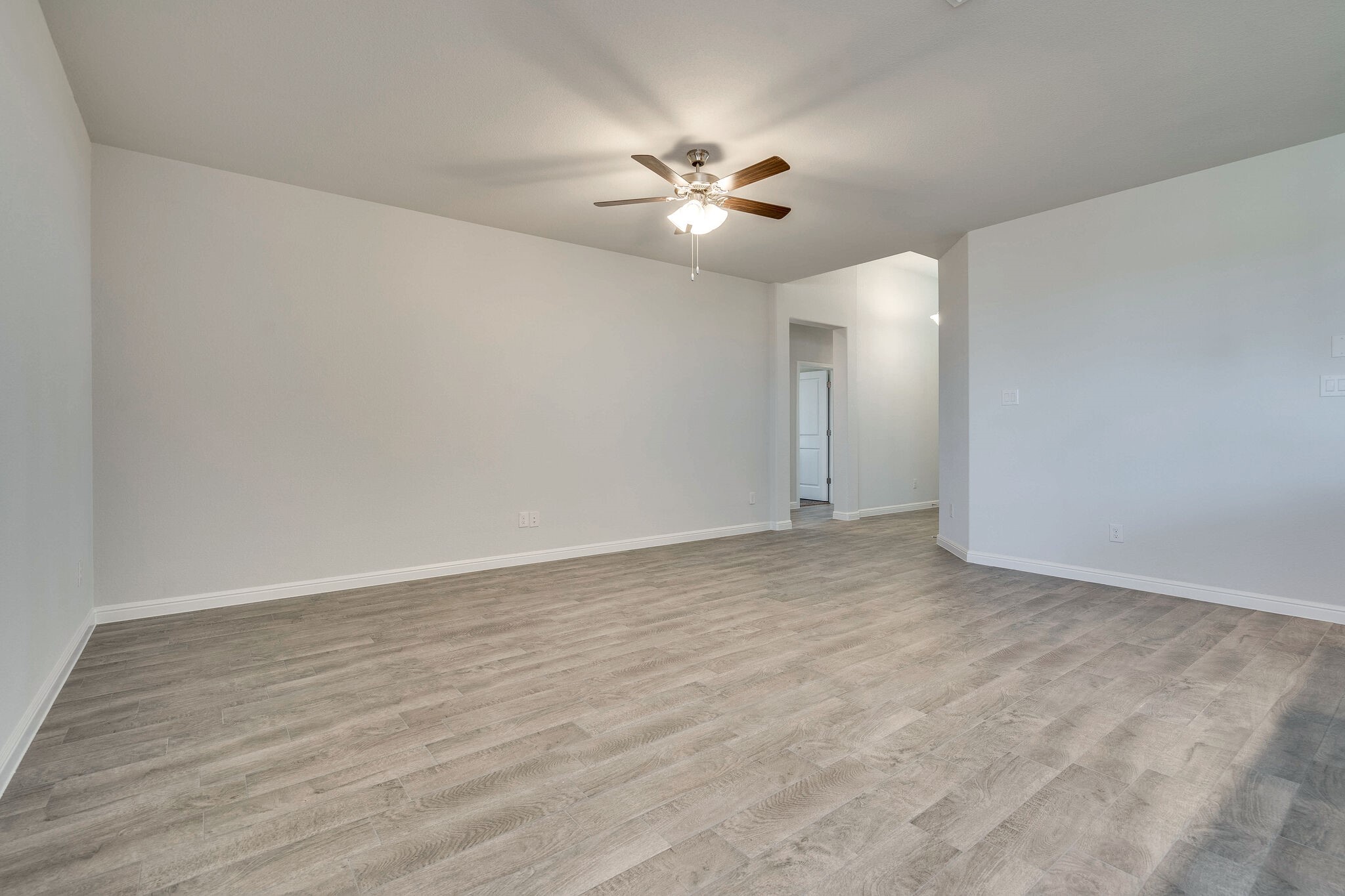 1441 Archway Court