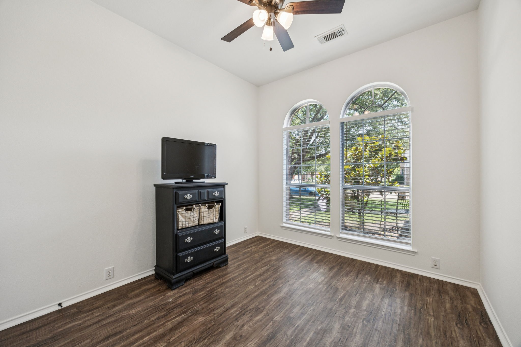 1419 Grass Valley