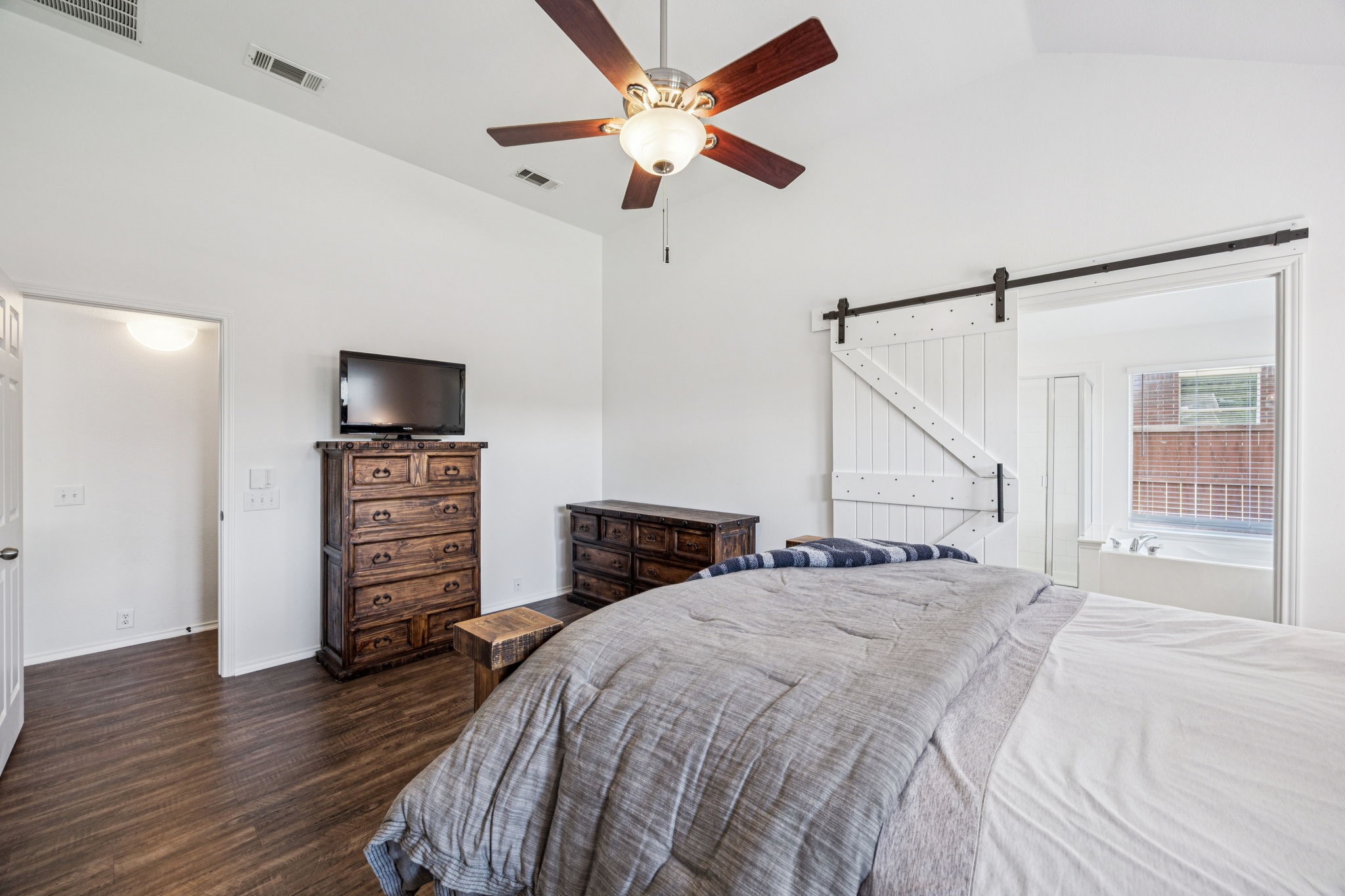 1419 Grass Valley