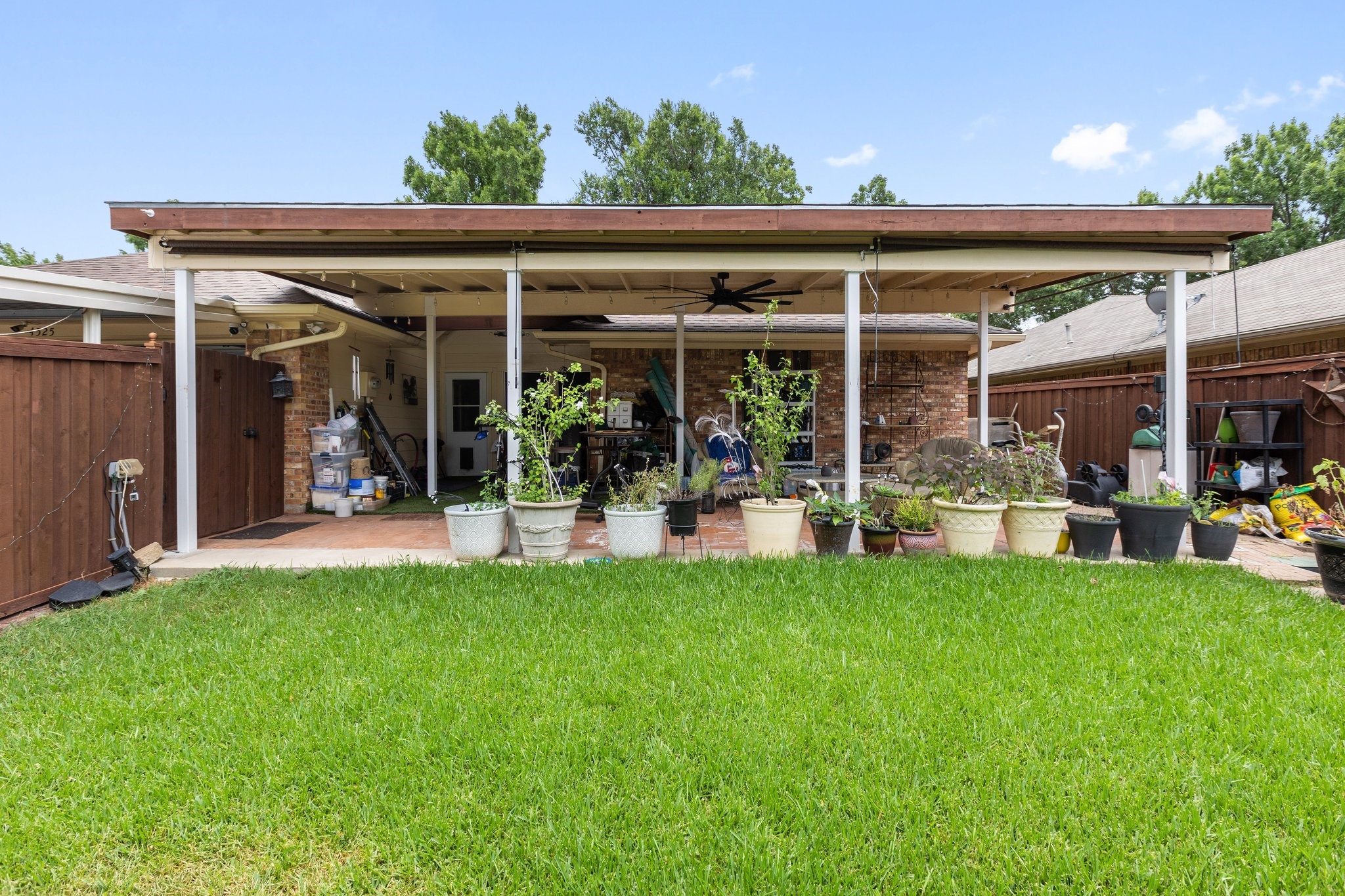 4525 Meadowview Drive