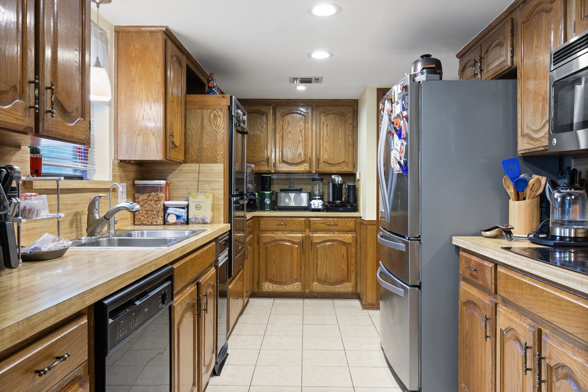 4525 Meadowview Drive