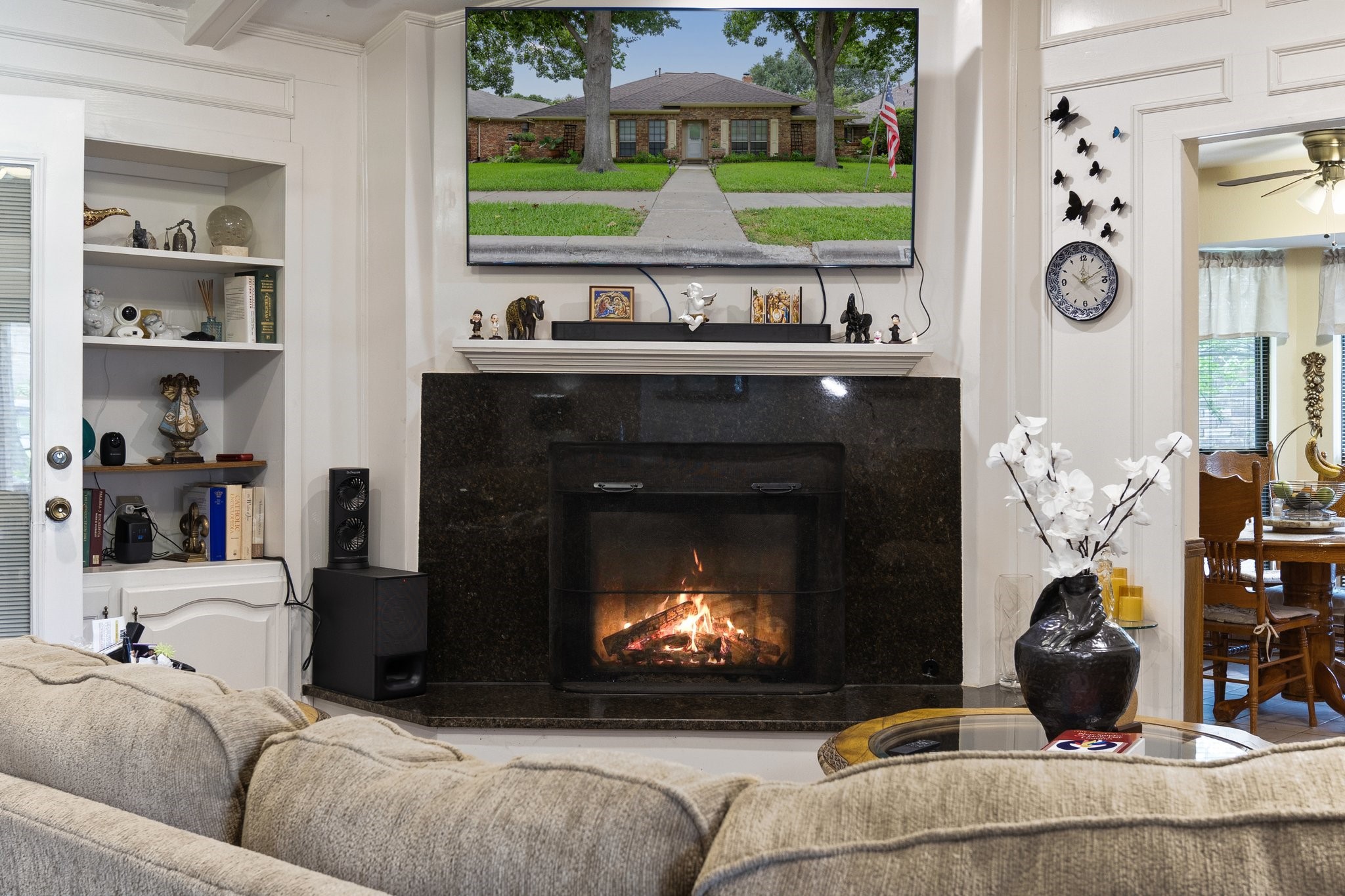 4525 Meadowview Drive