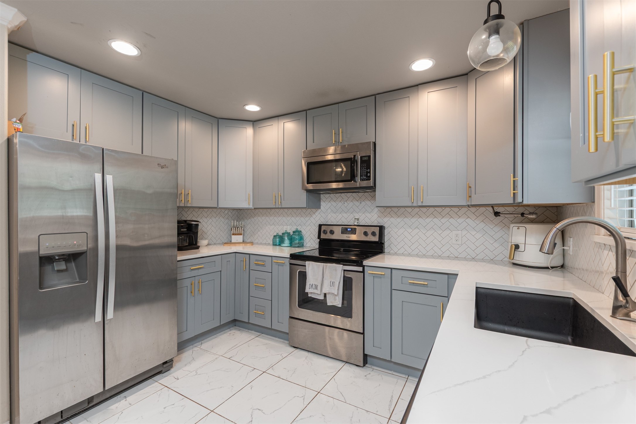 505 W 2nd Street