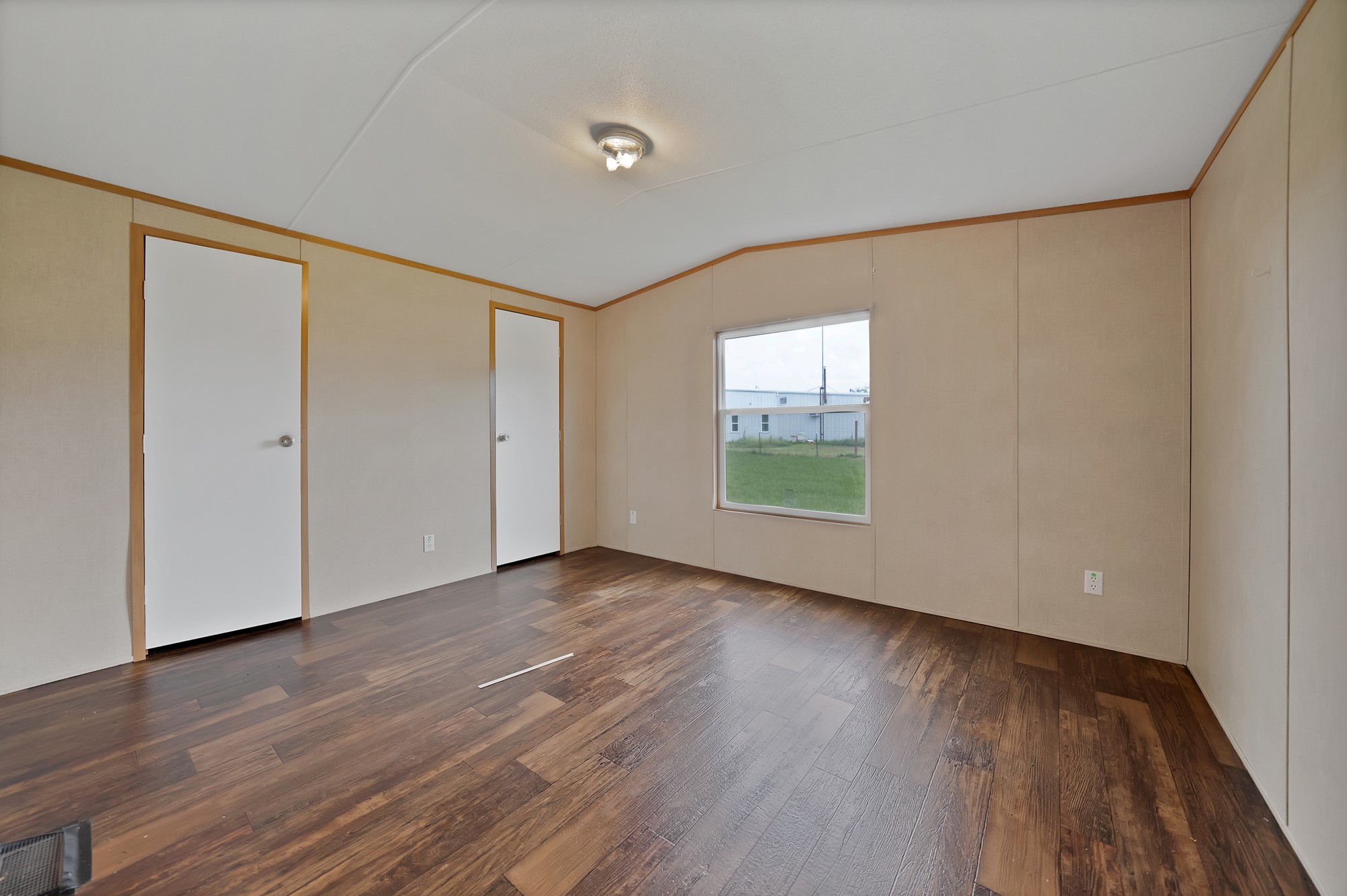 6571 Private Road 2270