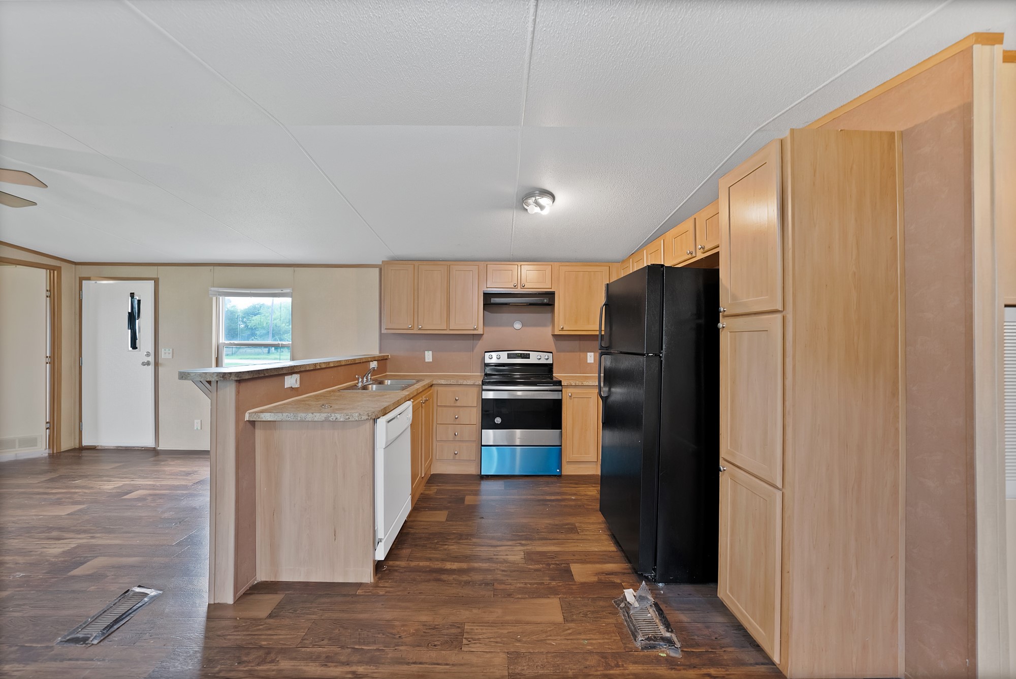 6571 Private Road 2270