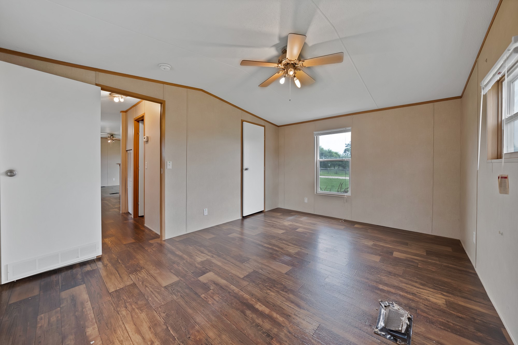 6571 Private Road 2270