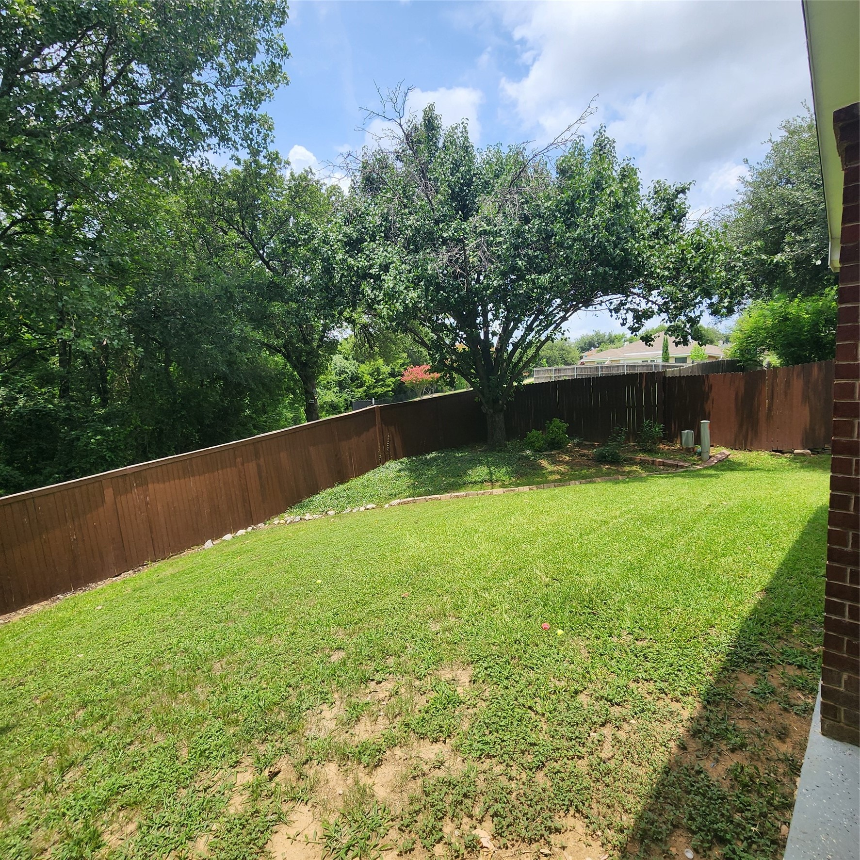 1104 Summerbrook Drive