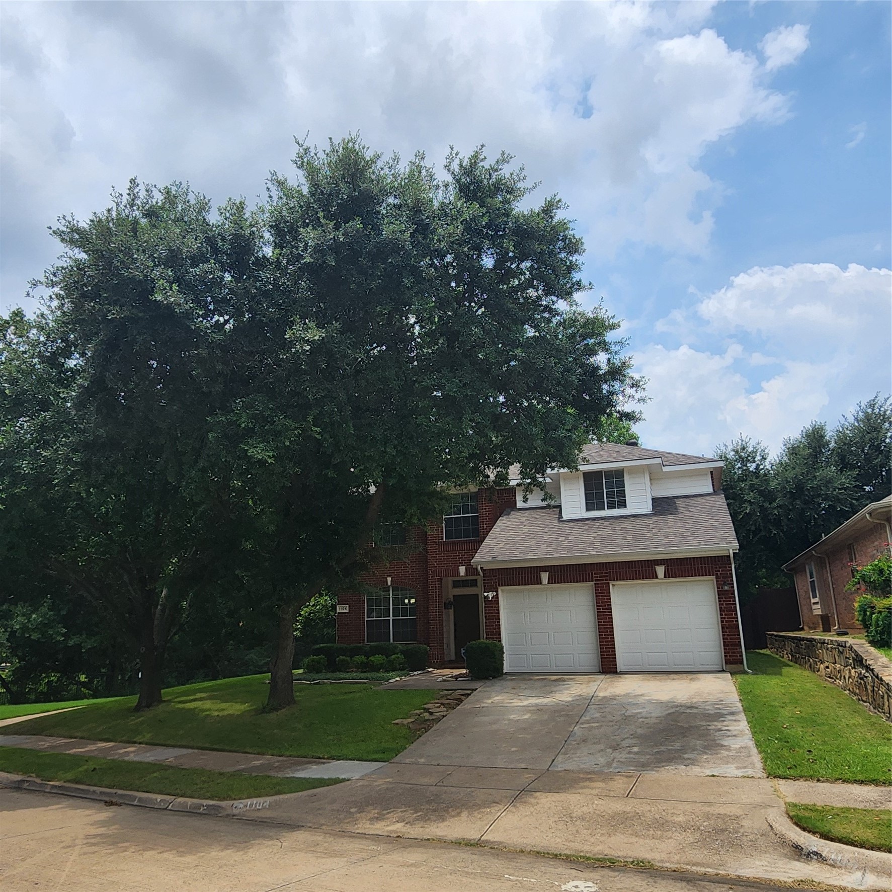 1104 Summerbrook Drive