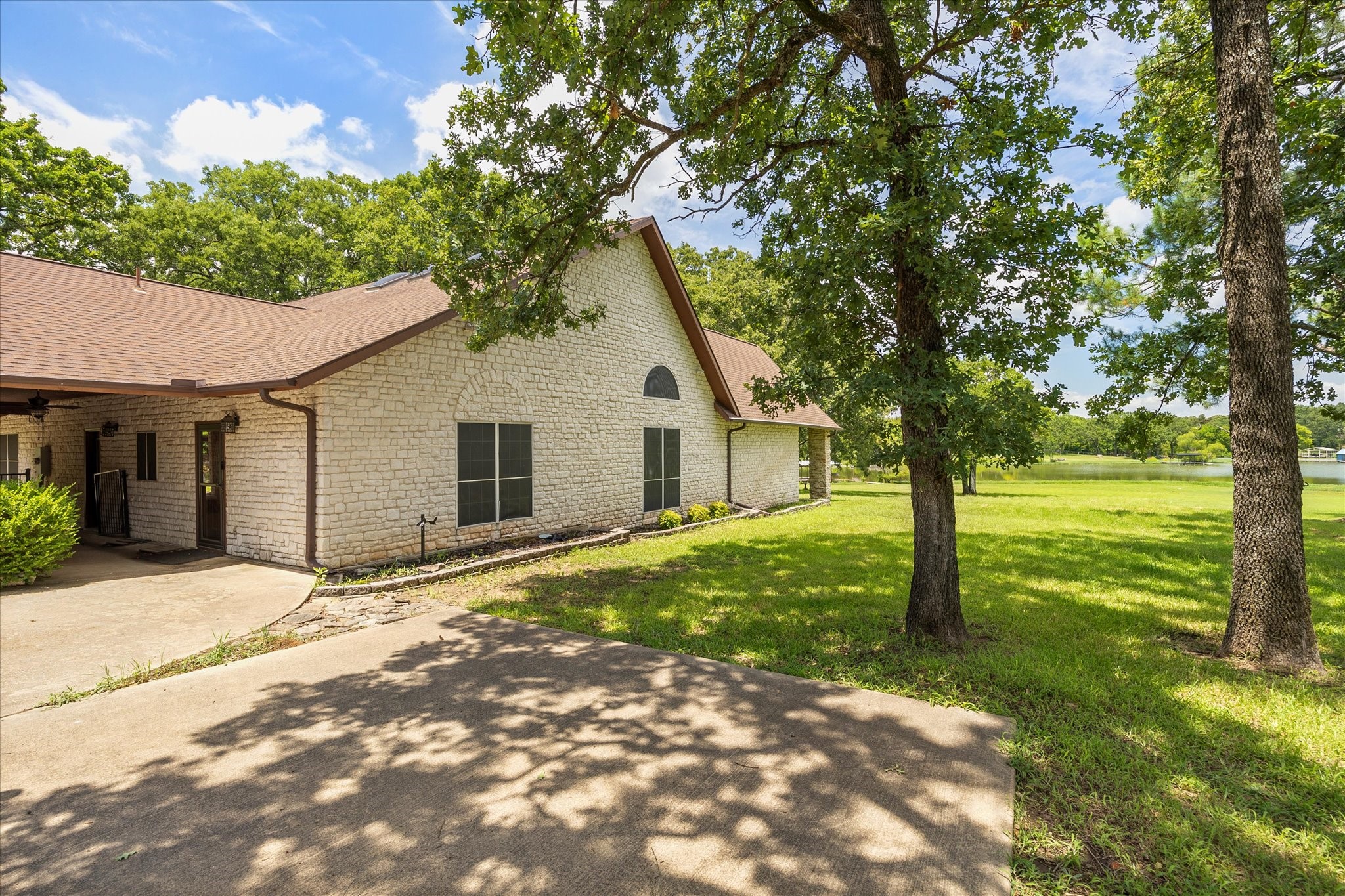 9580 Brockrim Lane