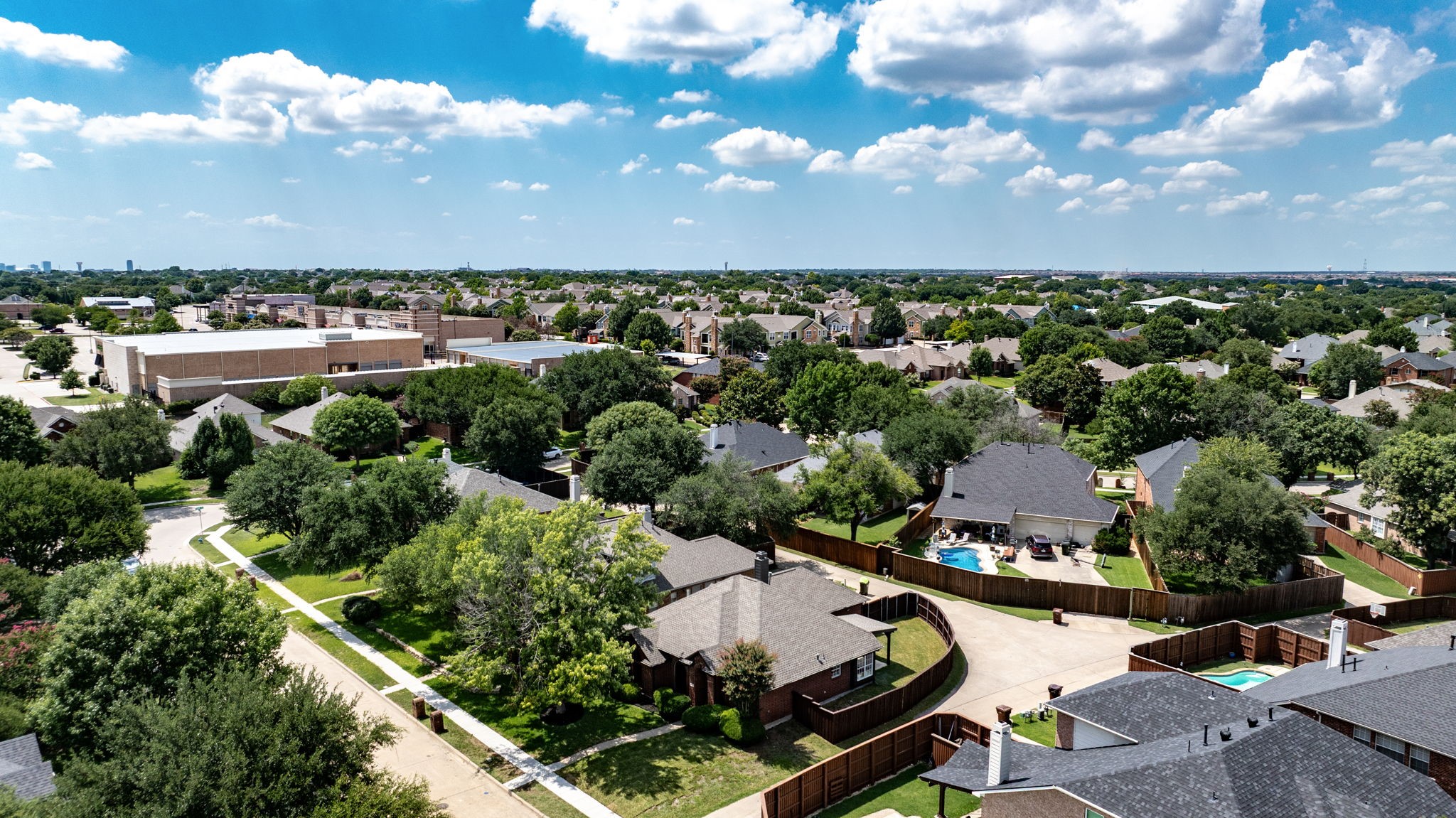 2705 Zoeller Drive