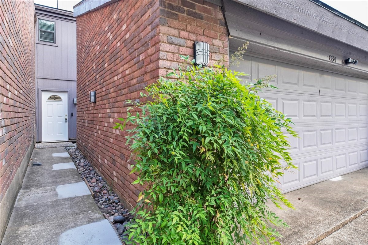 834 Clarissa Place