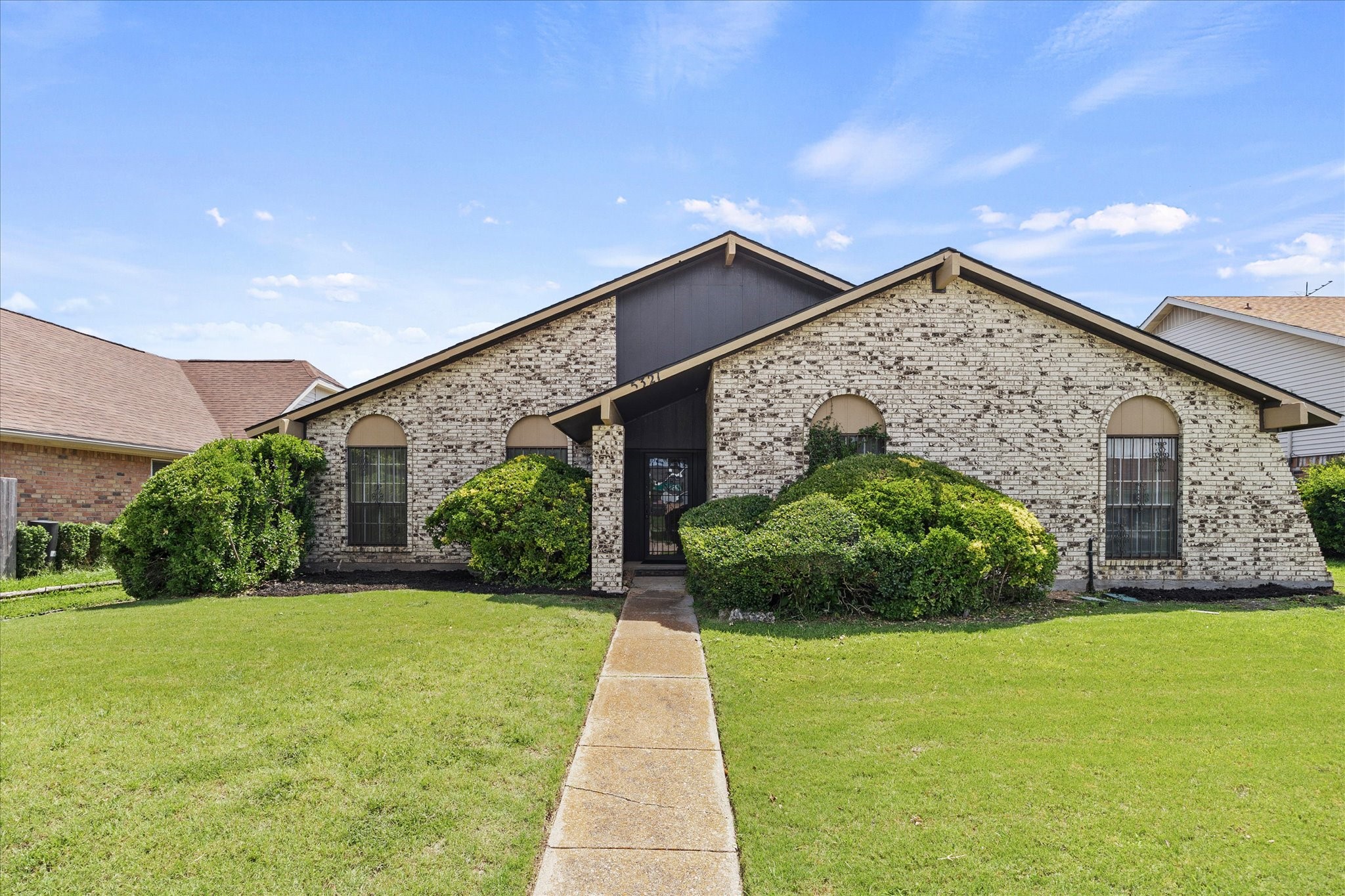 5321 Barcelona Drive