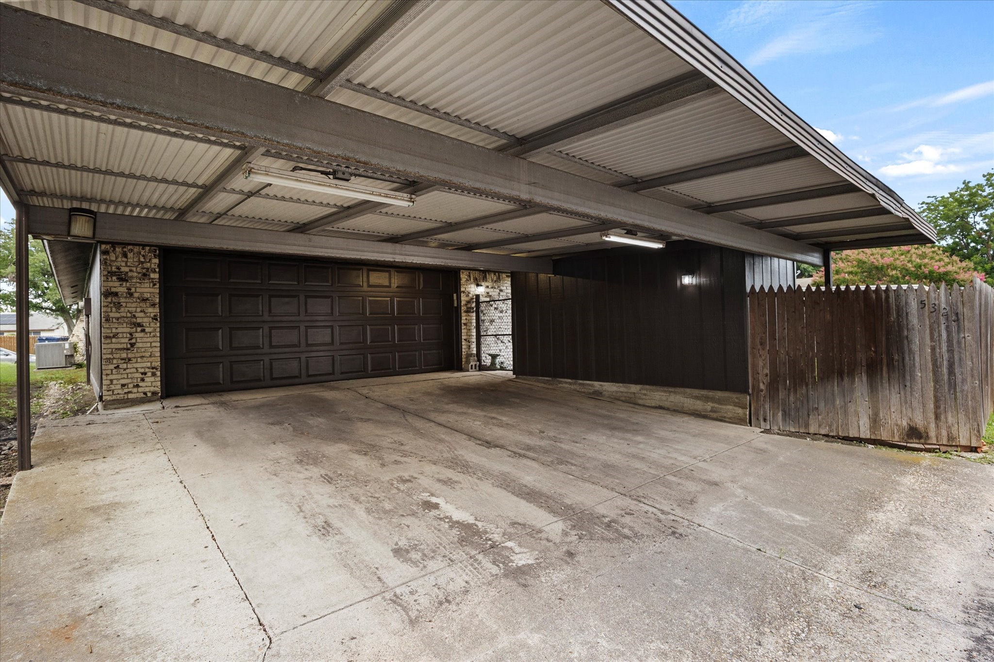 5321 Barcelona Drive