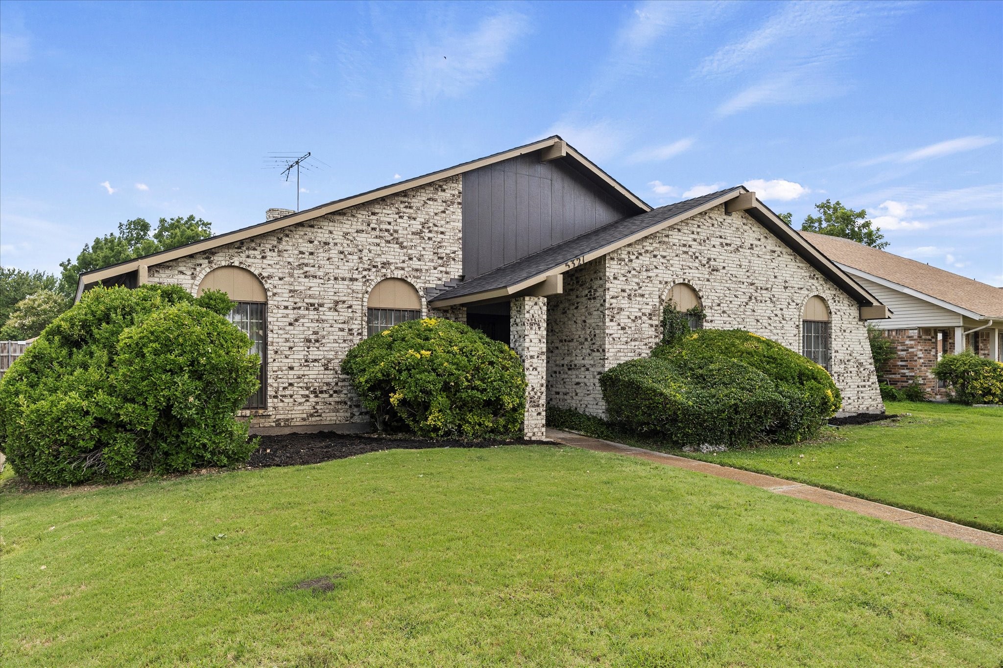 5321 Barcelona Drive