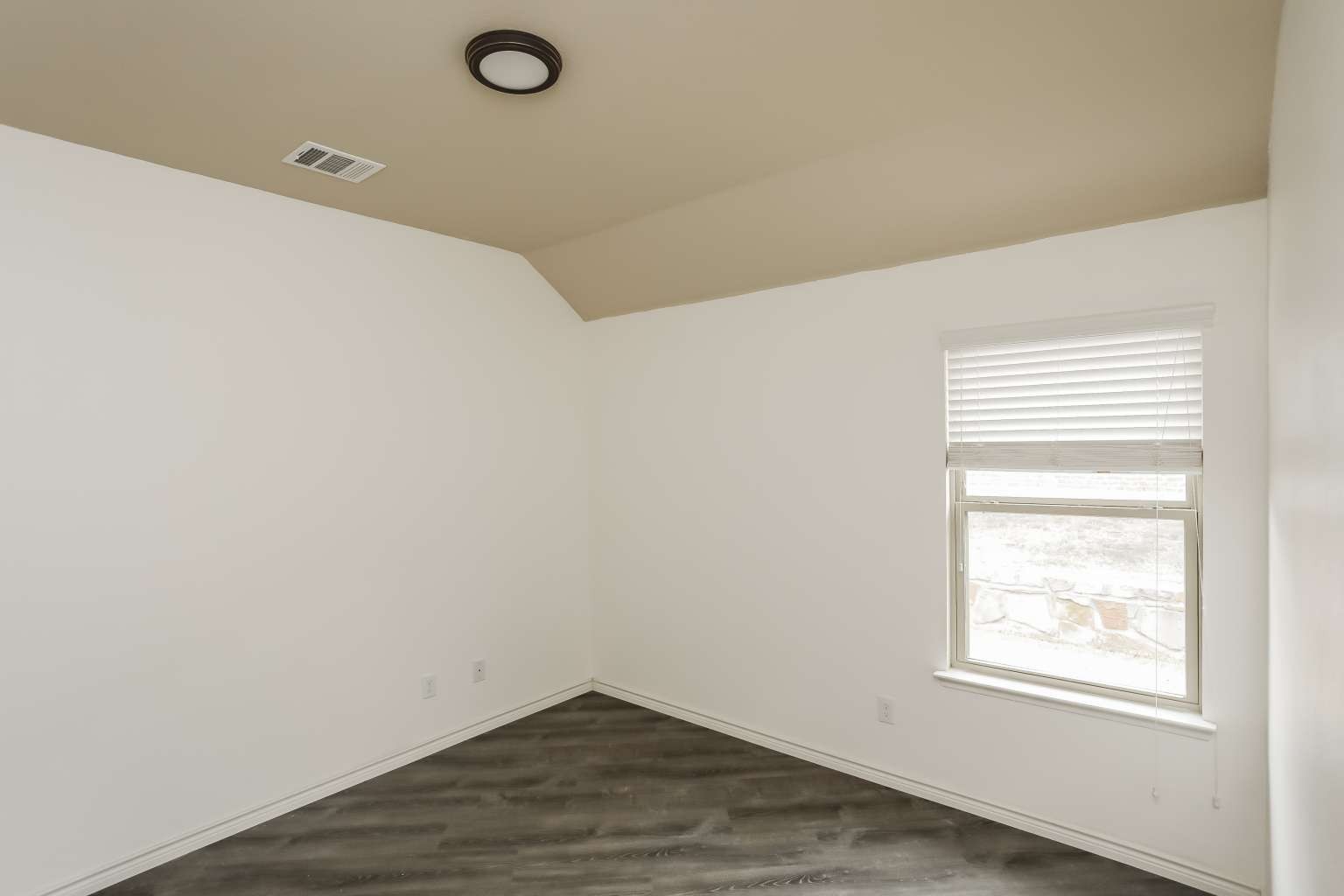 556 La Grange Drive
