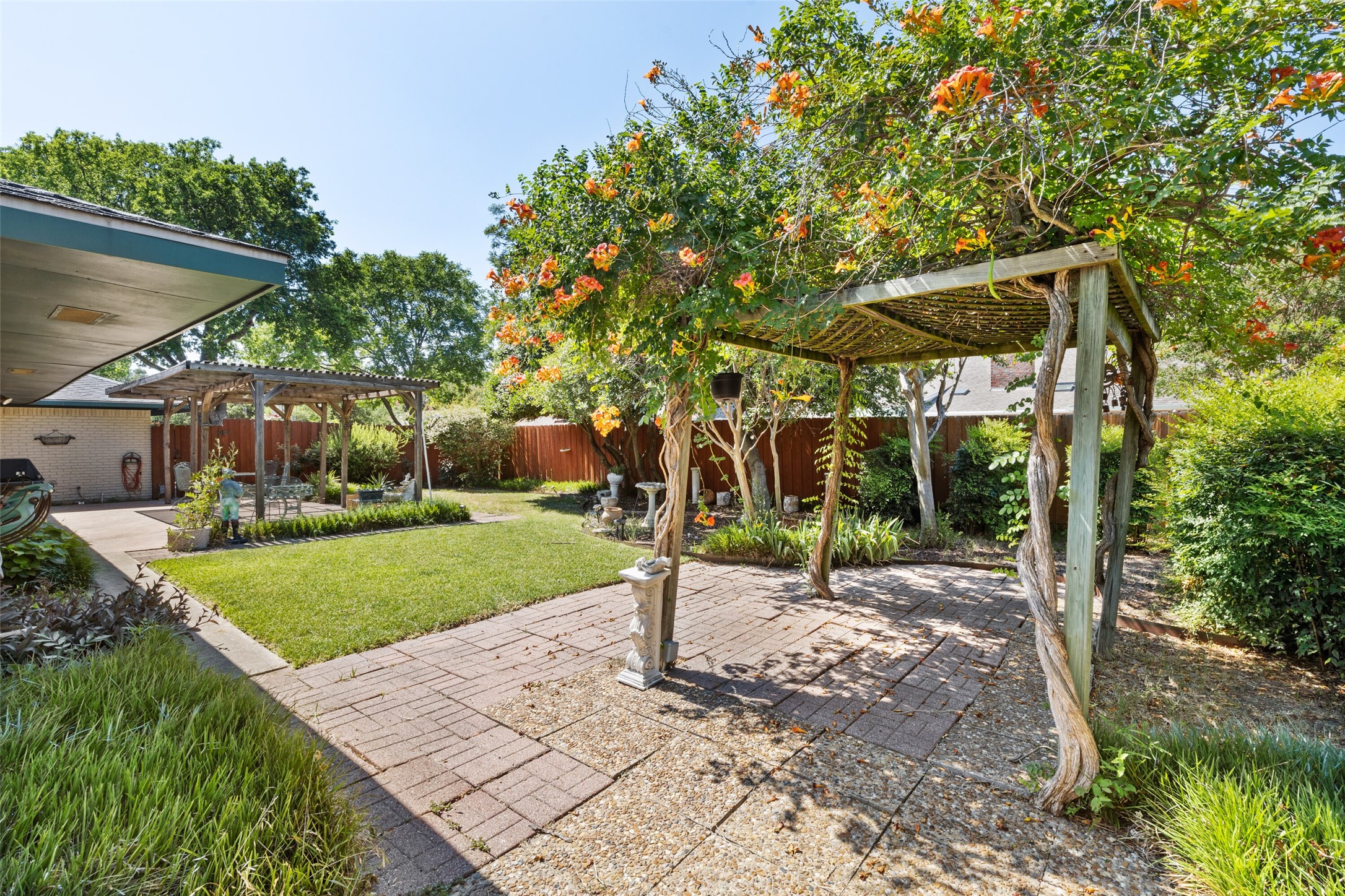 6845 Delmeta Drive
