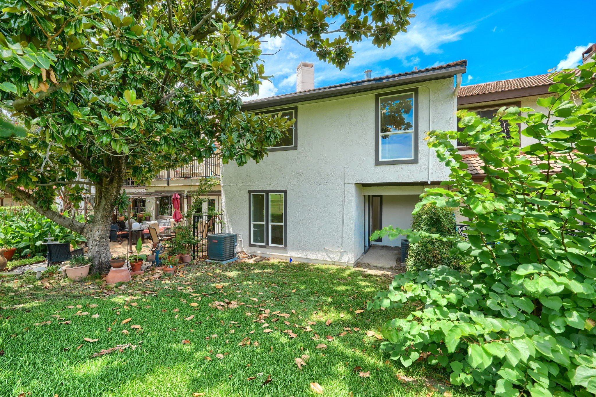 3019 Lakeside Drive