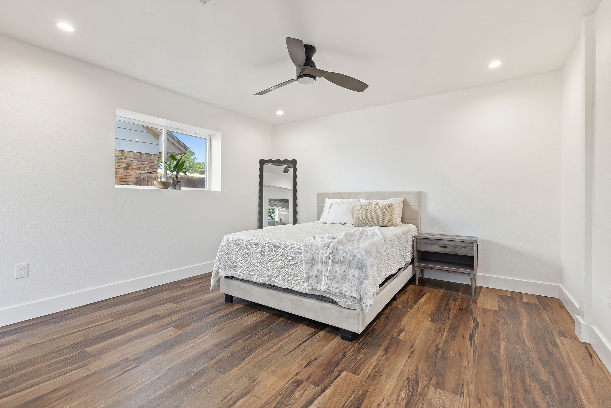 5936 Spring Glen Drive