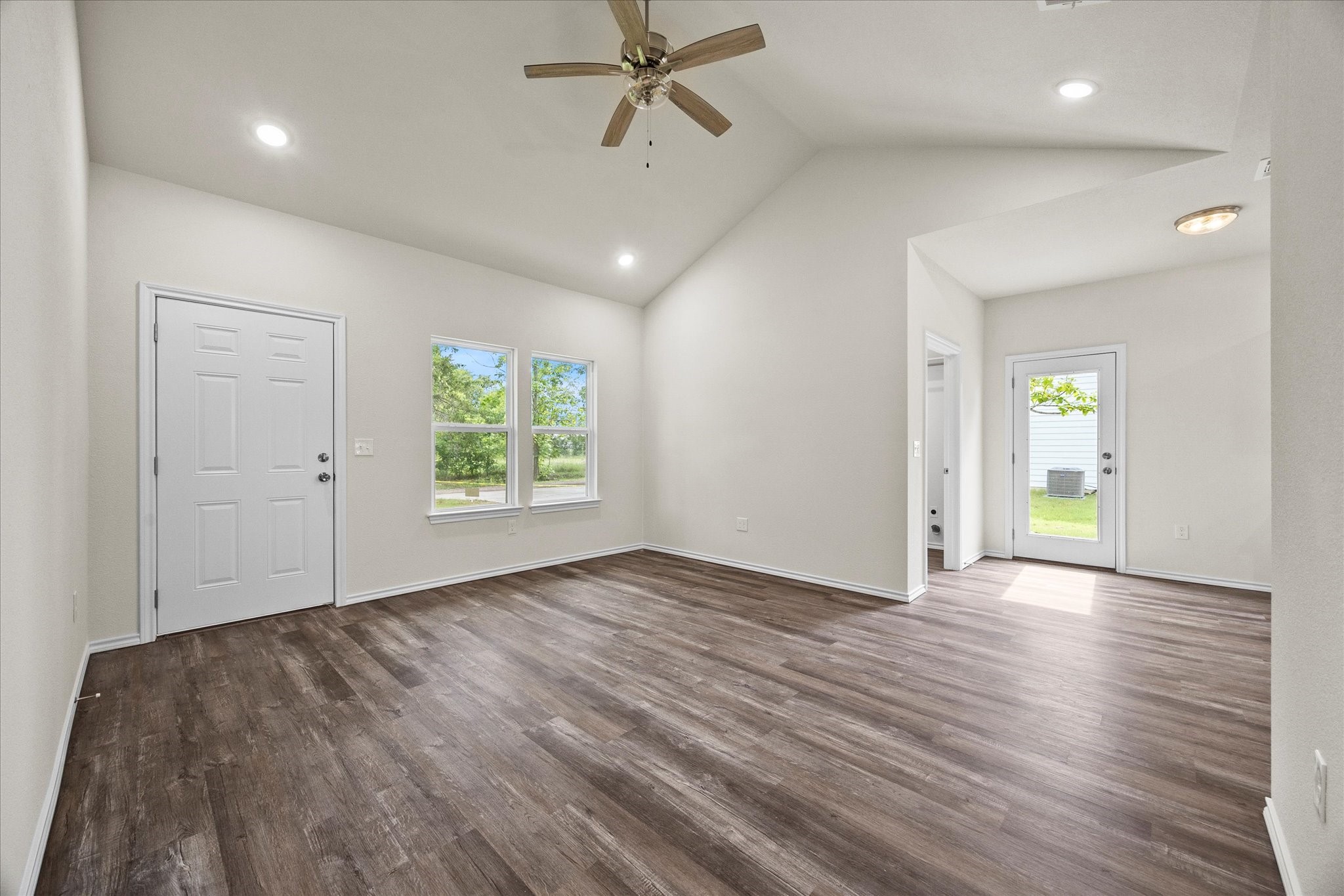 412 Vista Meadow