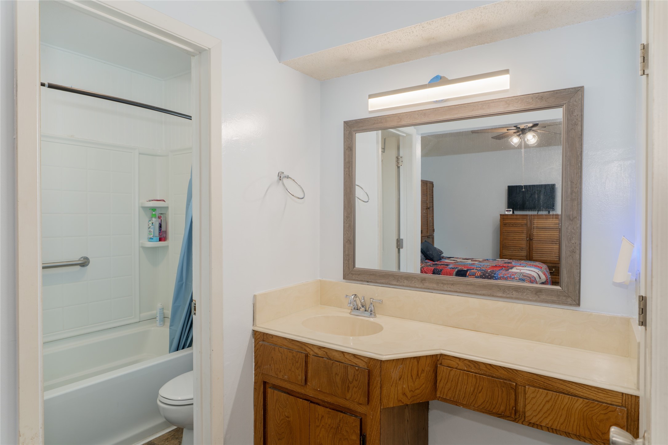 504 Center Point Lane