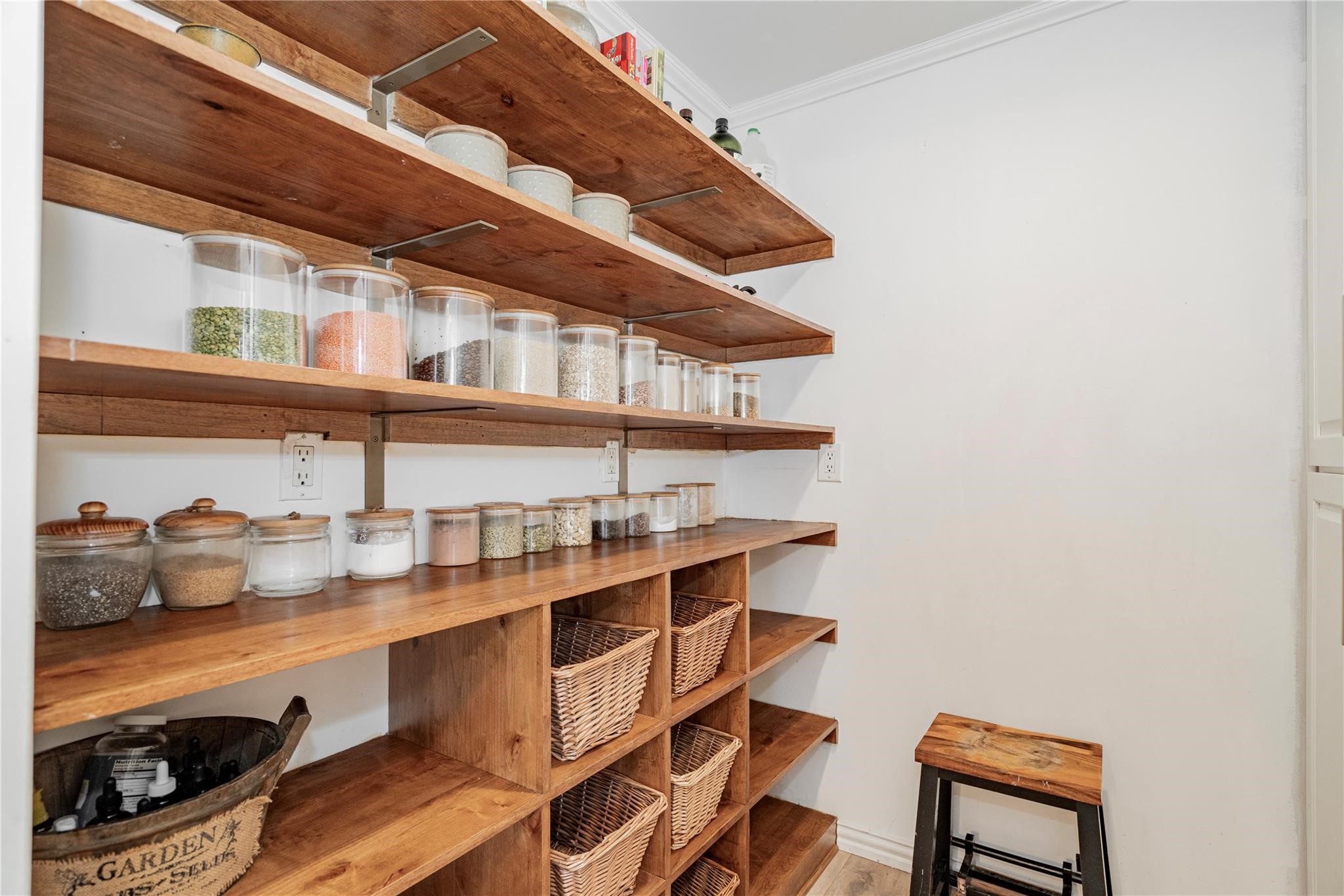 2831 Private Road 2410